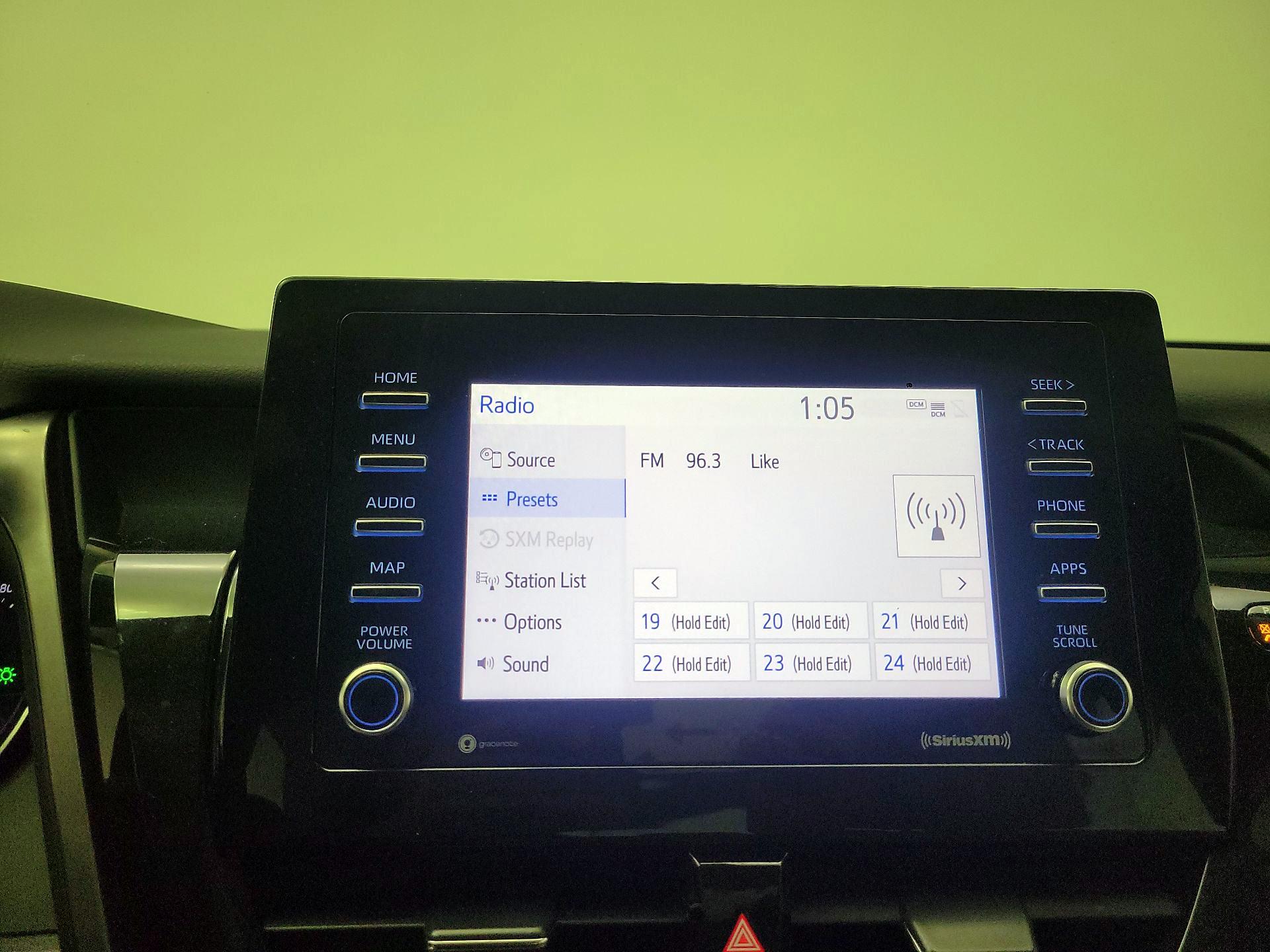 Thumbnail: 2022 Toyota Camry - 13