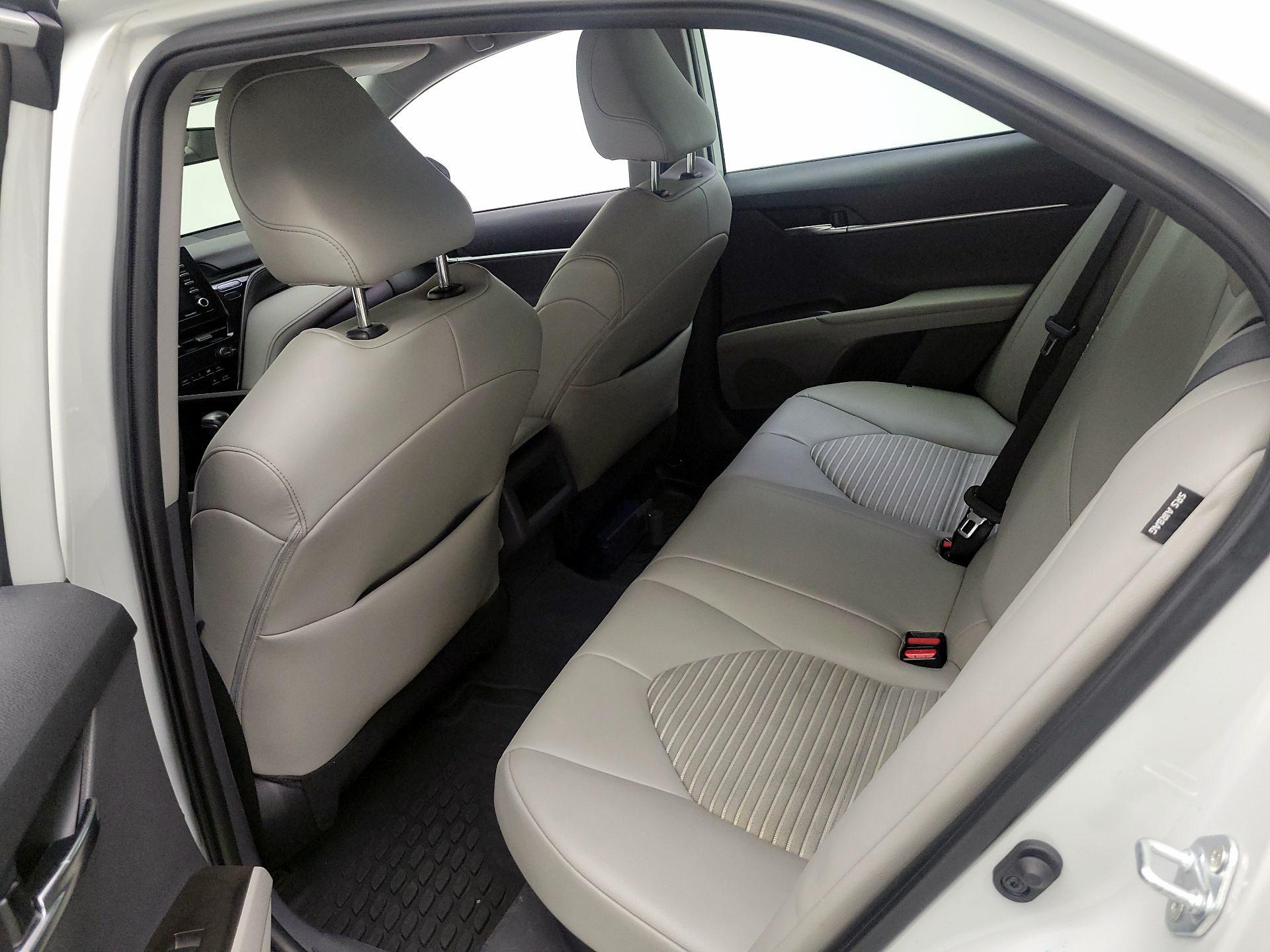 Thumbnail: 2022 Toyota Camry - 17