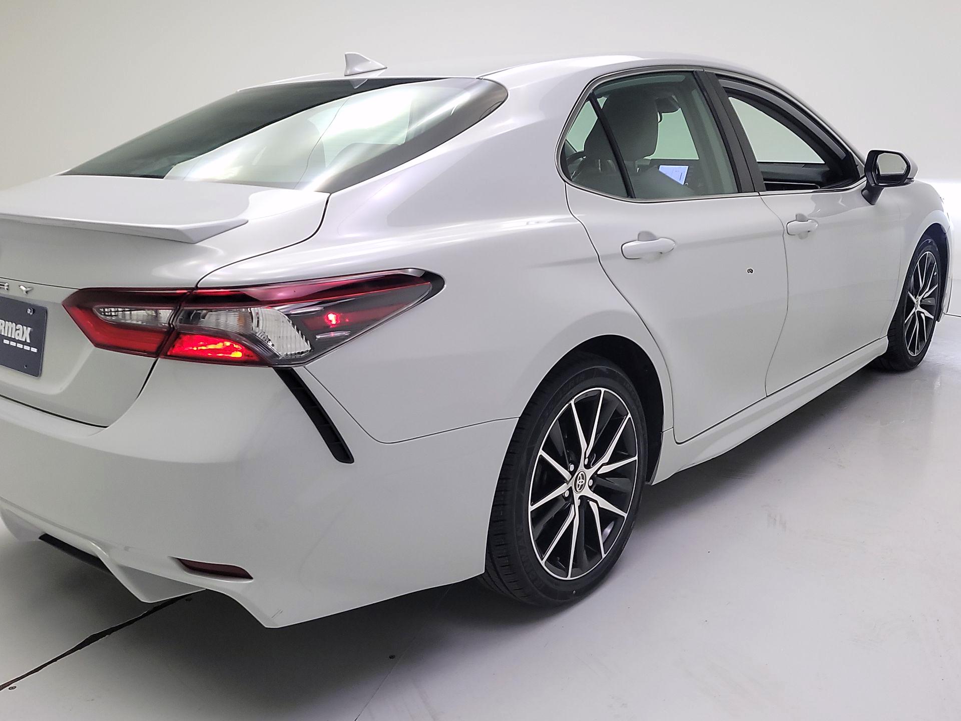 Thumbnail: 2022 Toyota Camry - 5
