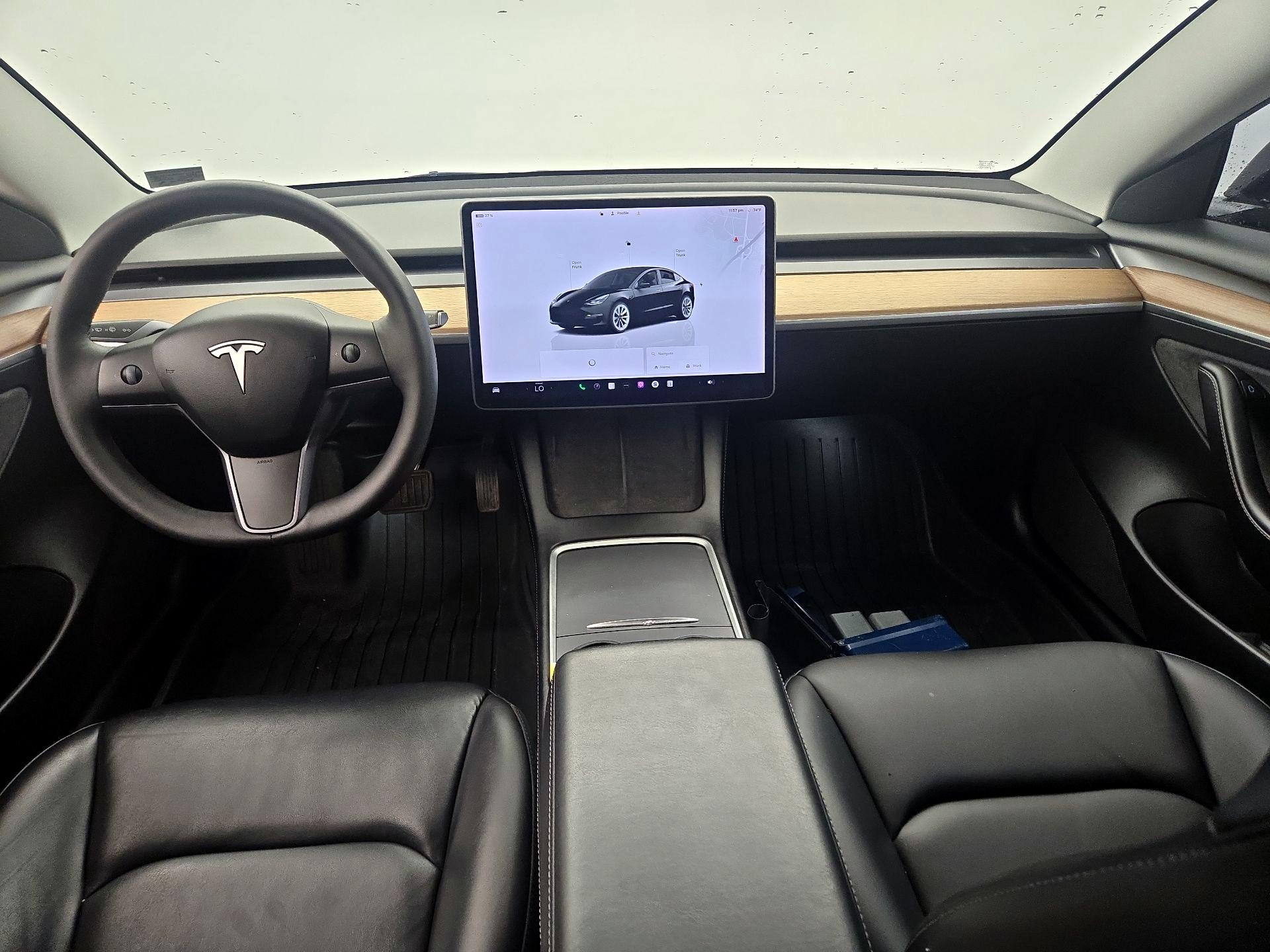 Thumbnail: 2022 Tesla Model 3 - 9