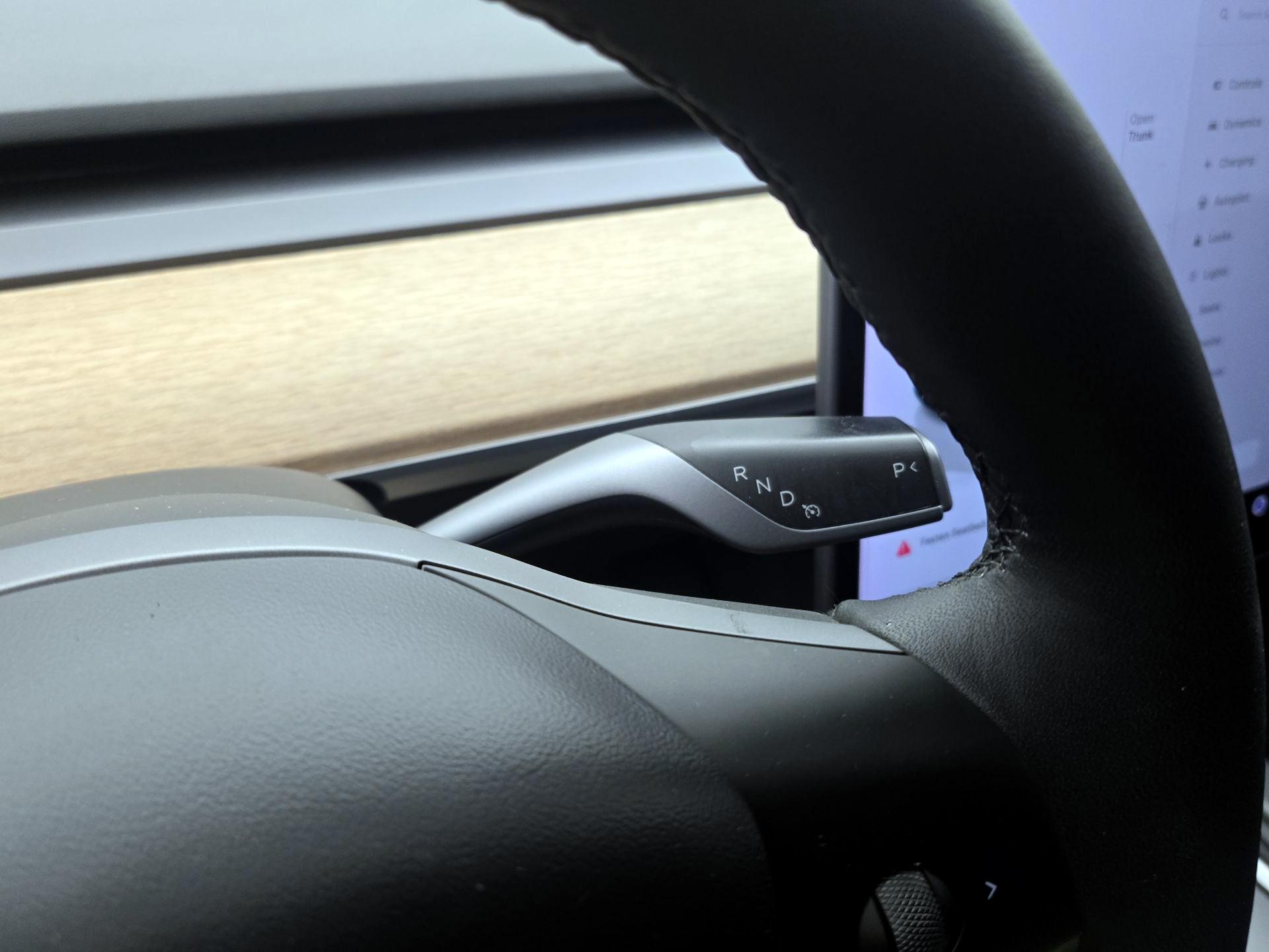 Thumbnail: 2022 Tesla Model 3 - 17