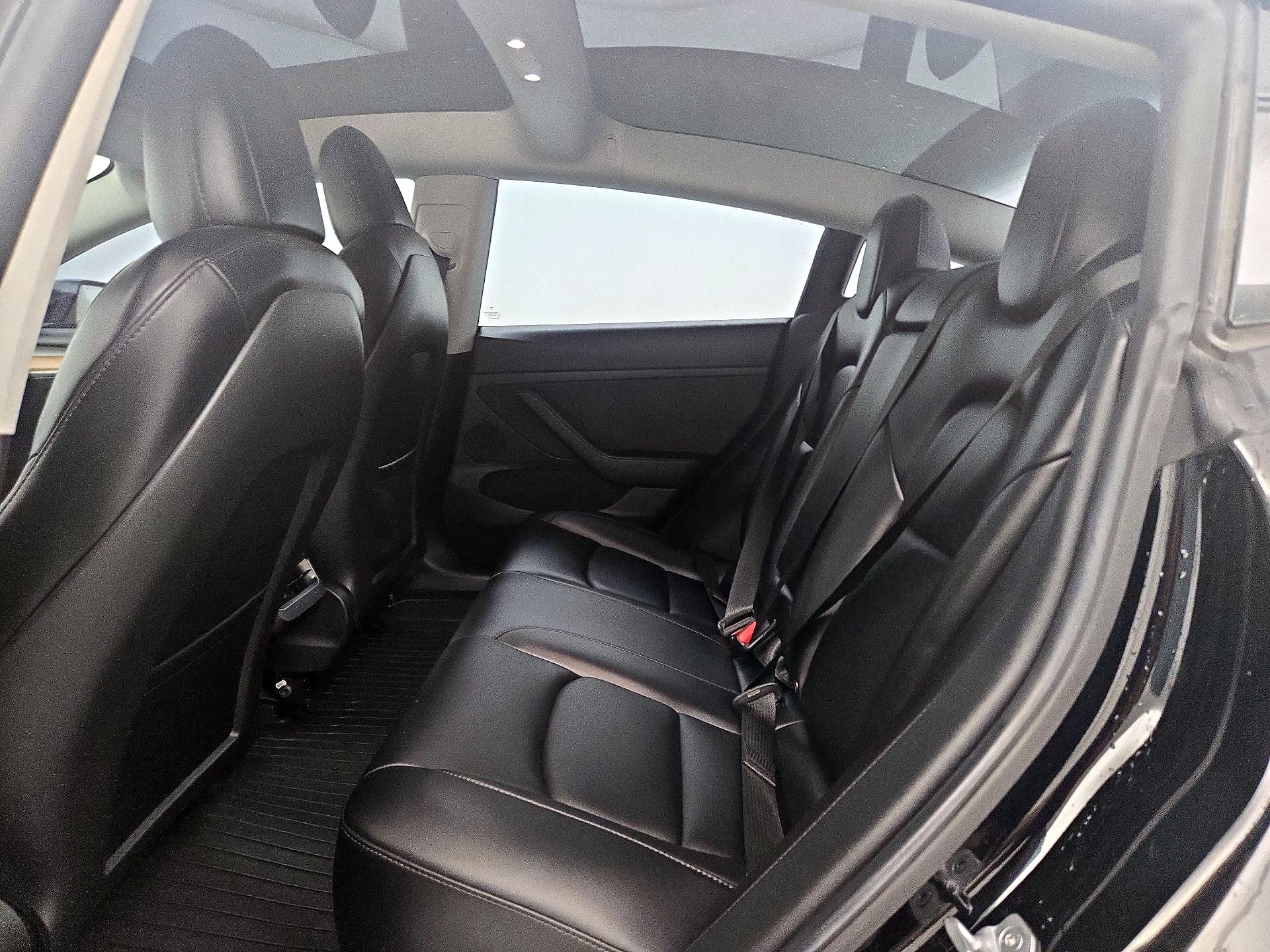 Thumbnail: 2022 Tesla Model 3 - 20