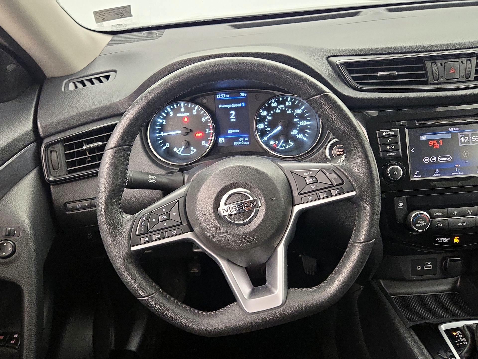 Thumbnail: 2019 Nissan Rogue - 10