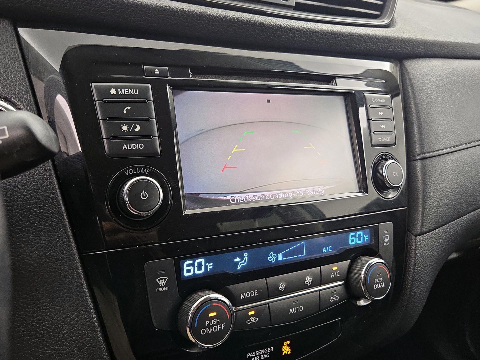 Thumbnail: 2019 Nissan Rogue - 14