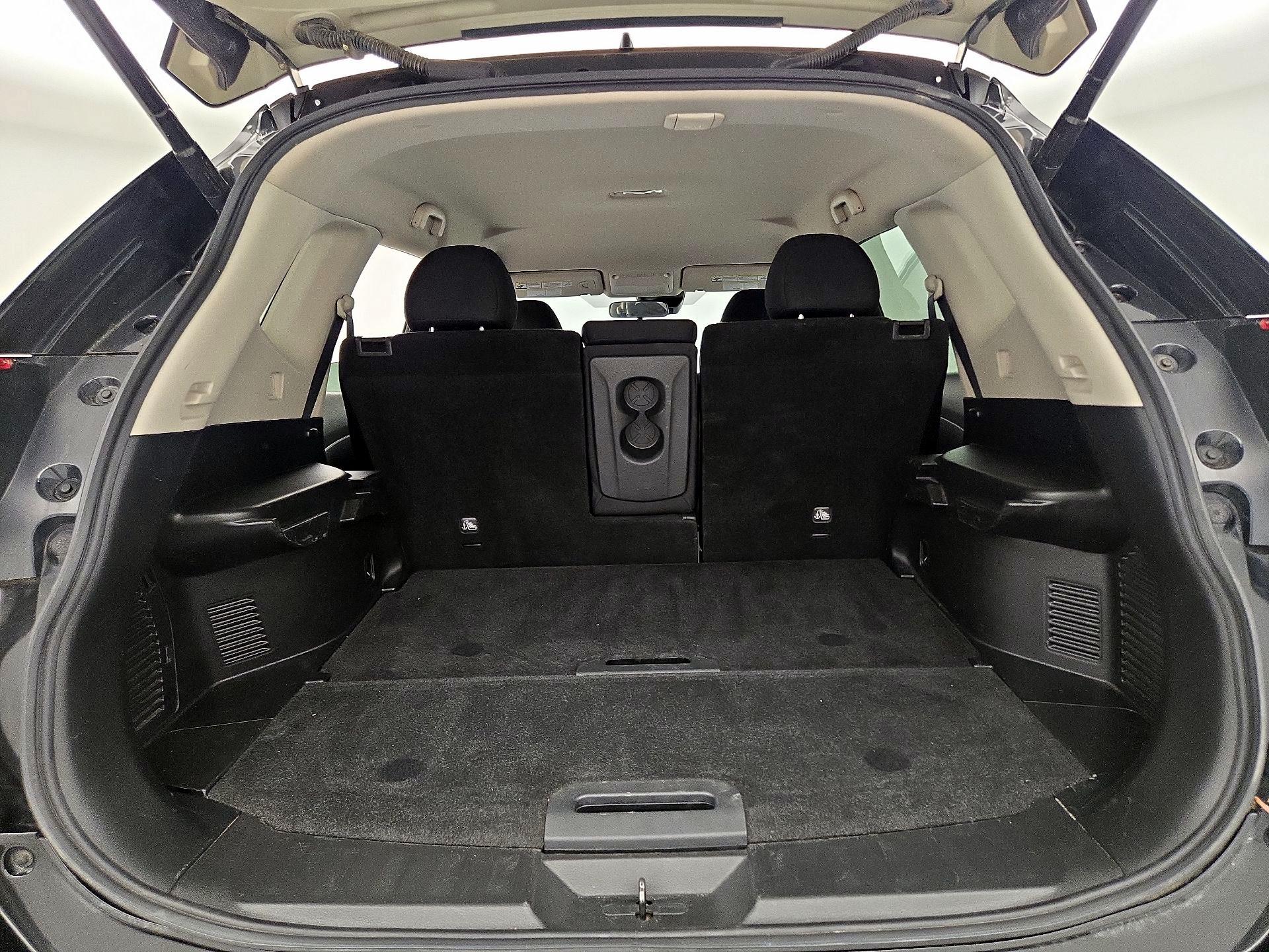 Thumbnail: 2019 Nissan Rogue - 20