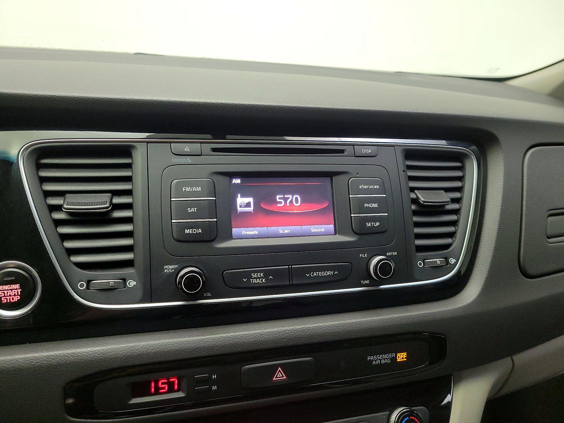 Thumbnail: 2015 Kia Sedona - 13