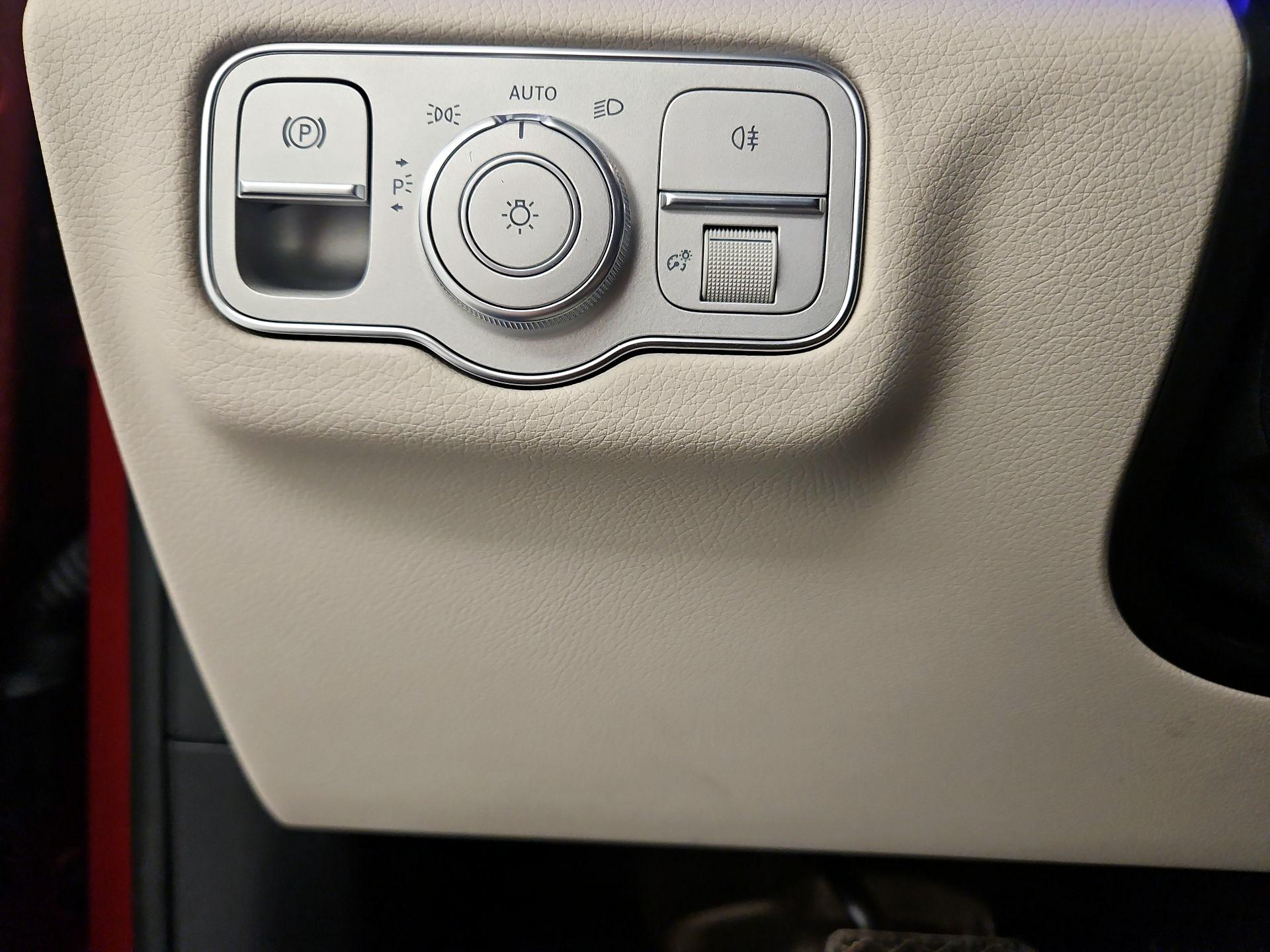 Thumbnail: 2023 Mercedes-Benz GLE - 13