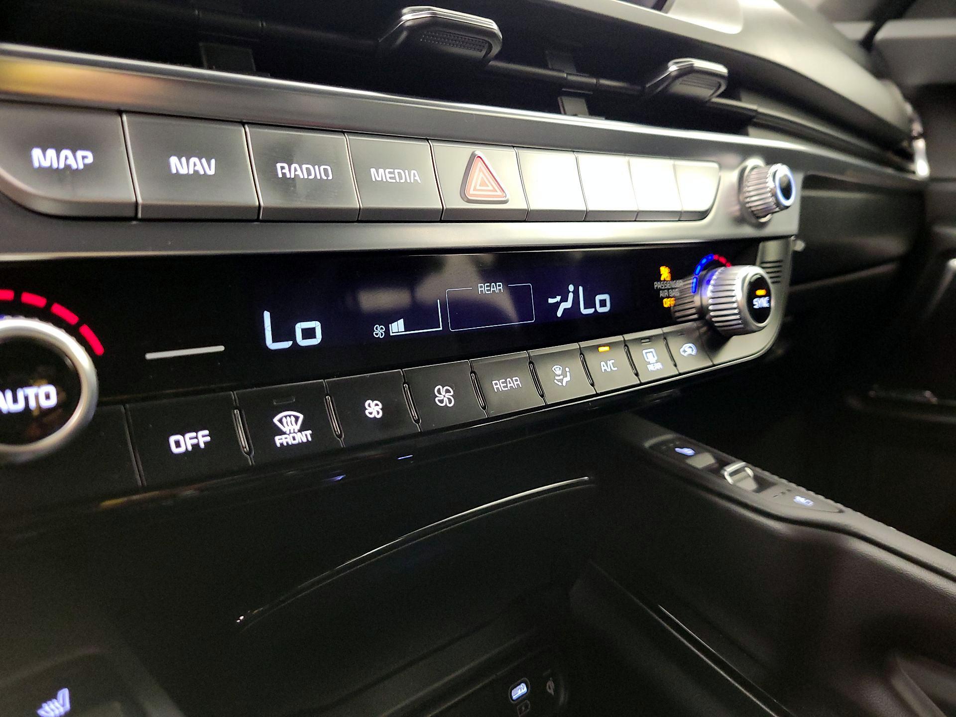 Thumbnail: 2025 Kia Telluride - 17