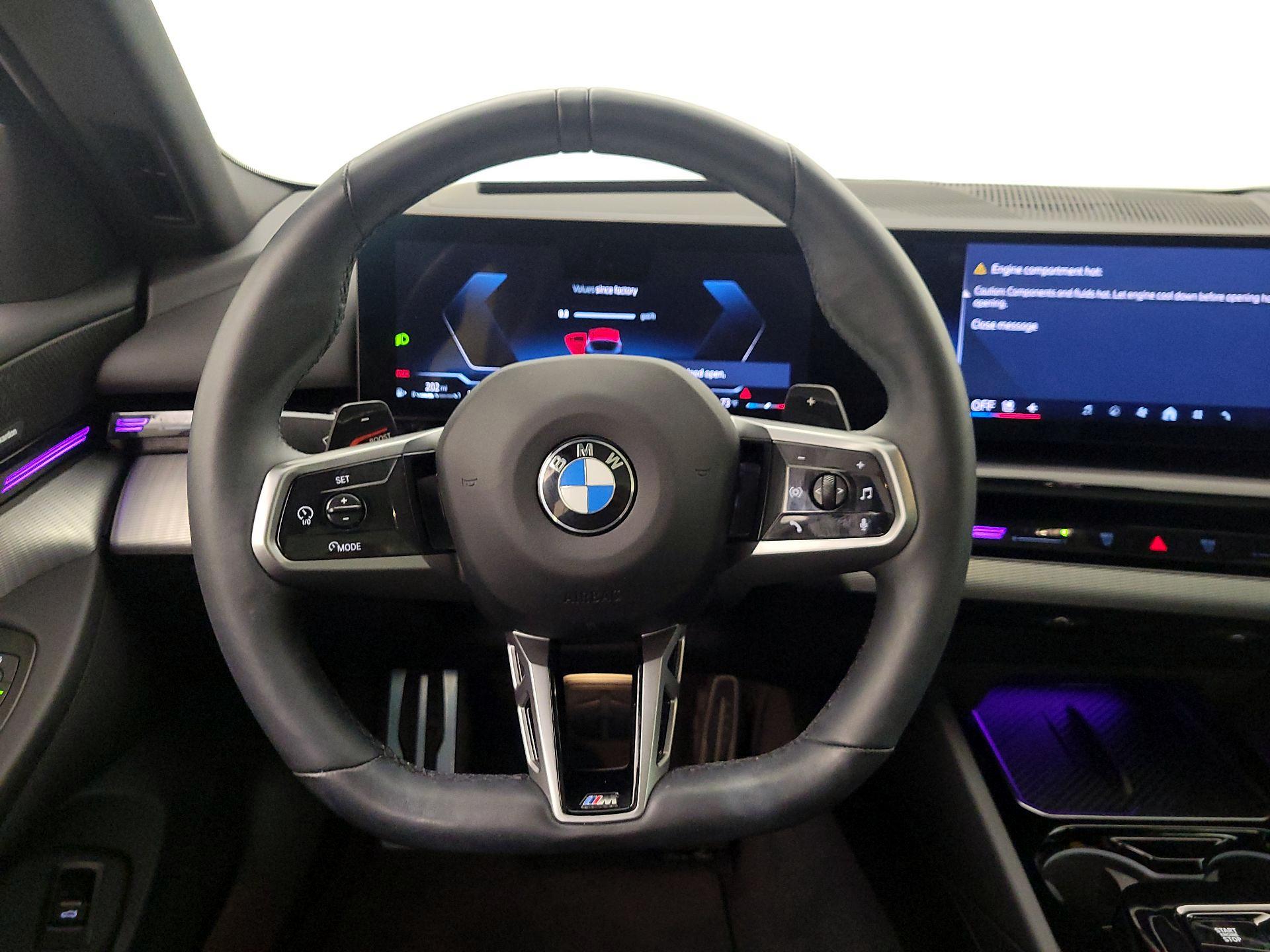 Thumbnail: 2024 BMW 5 Series - 10