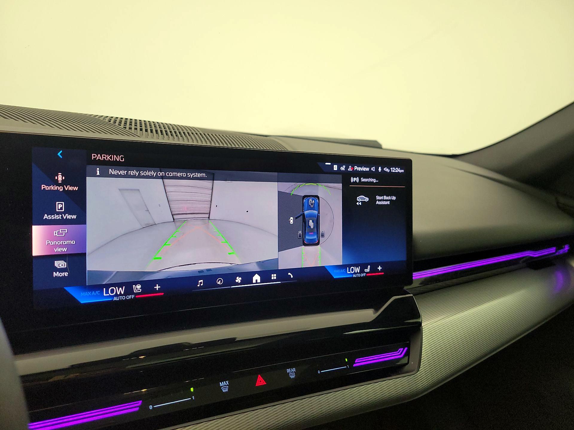 Thumbnail: 2024 BMW 5 Series - 14