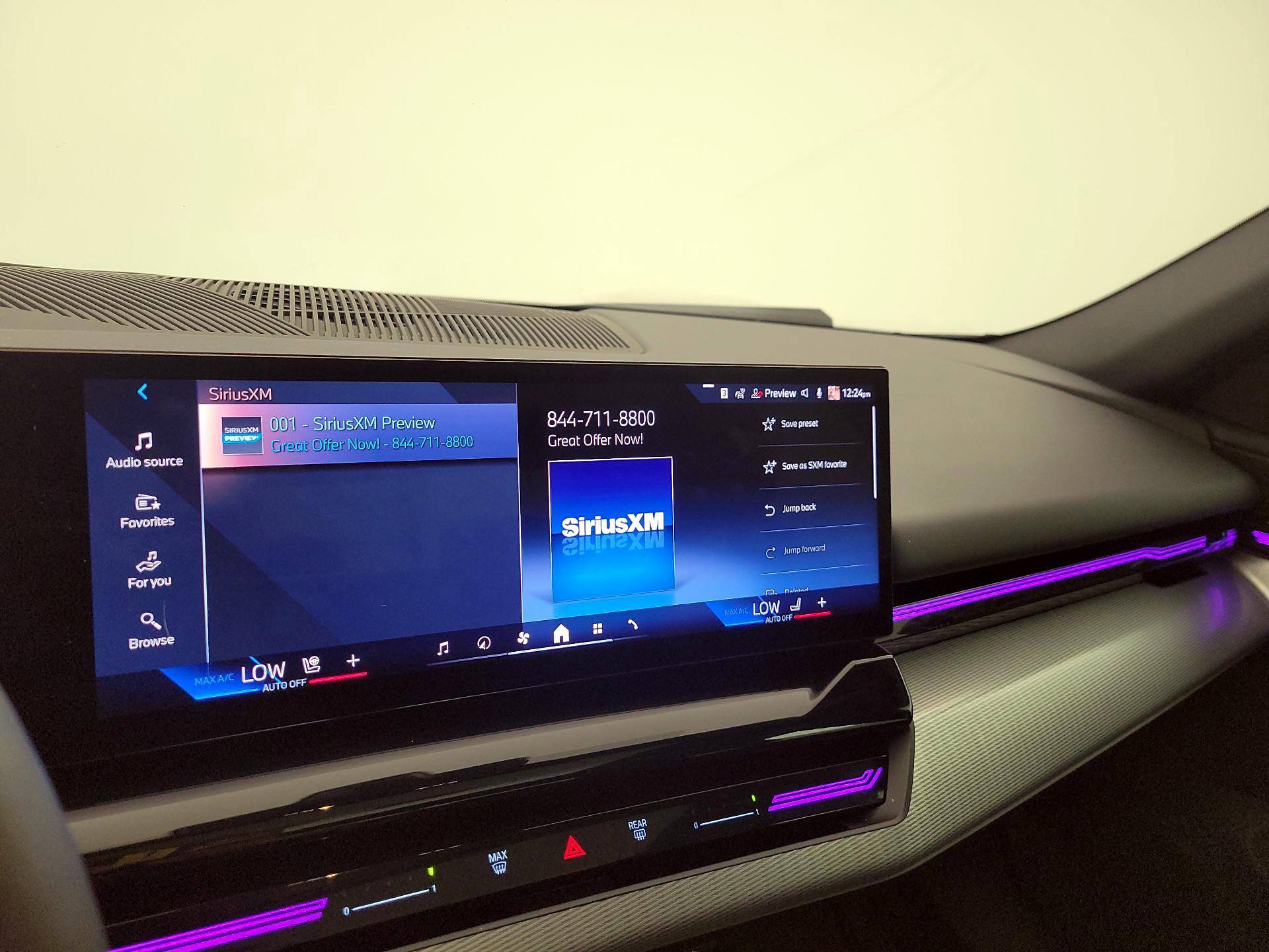 Thumbnail: 2024 BMW 5 Series - 15