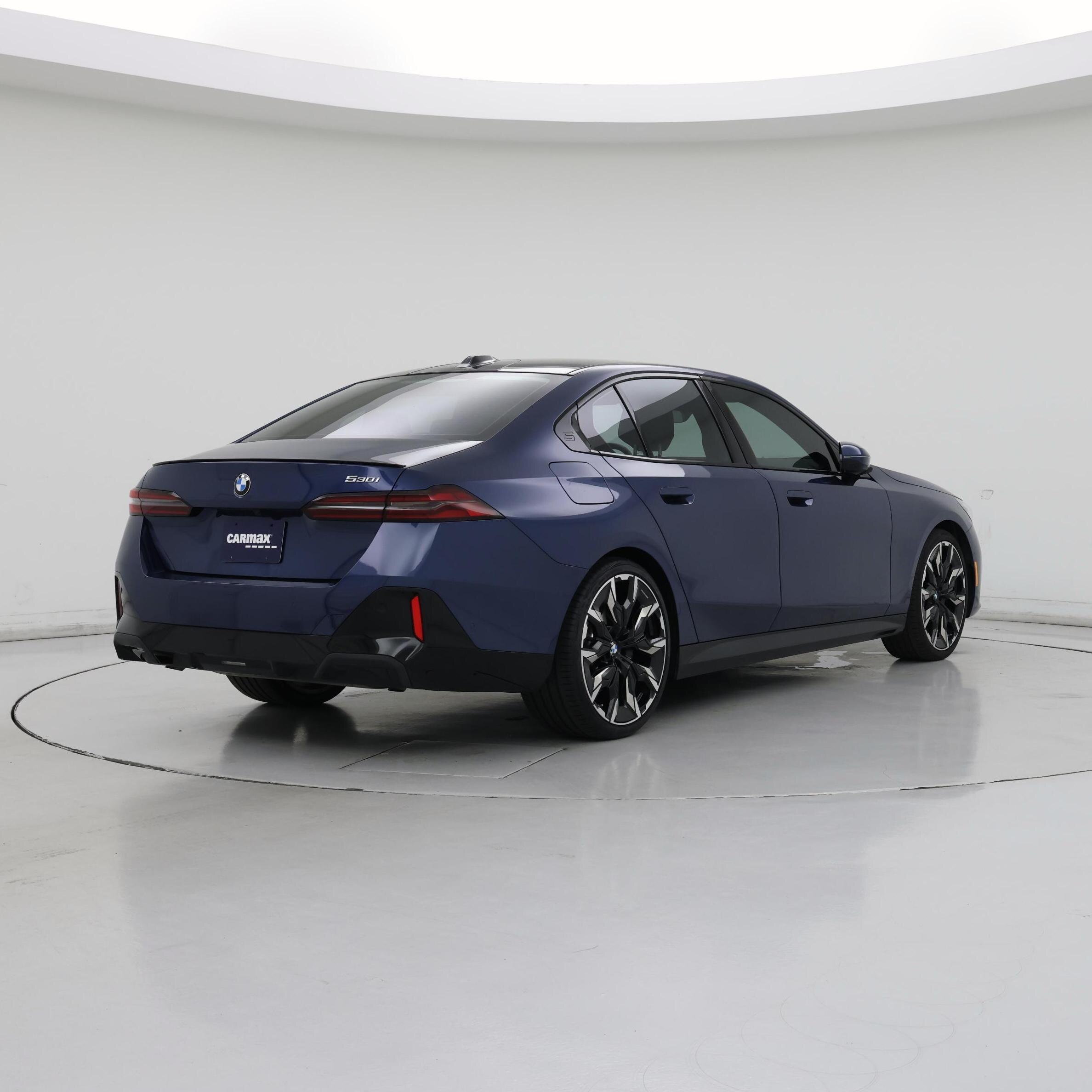 Thumbnail: 2024 BMW 5 Series - 8