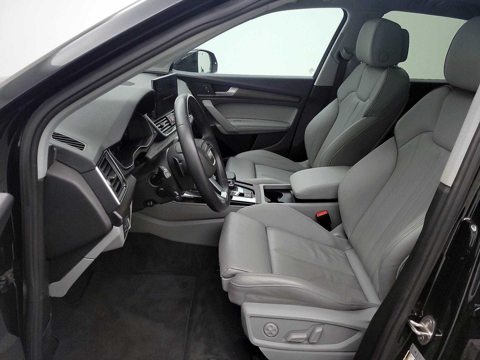 Thumbnail: 2024 Audi Q5 - 11