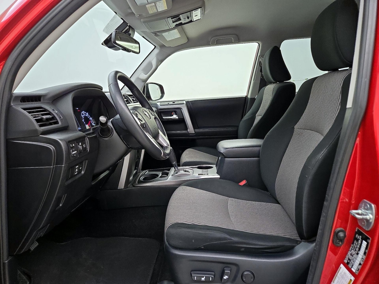 2023 Toyota 4Runner SR5 - Photo 12