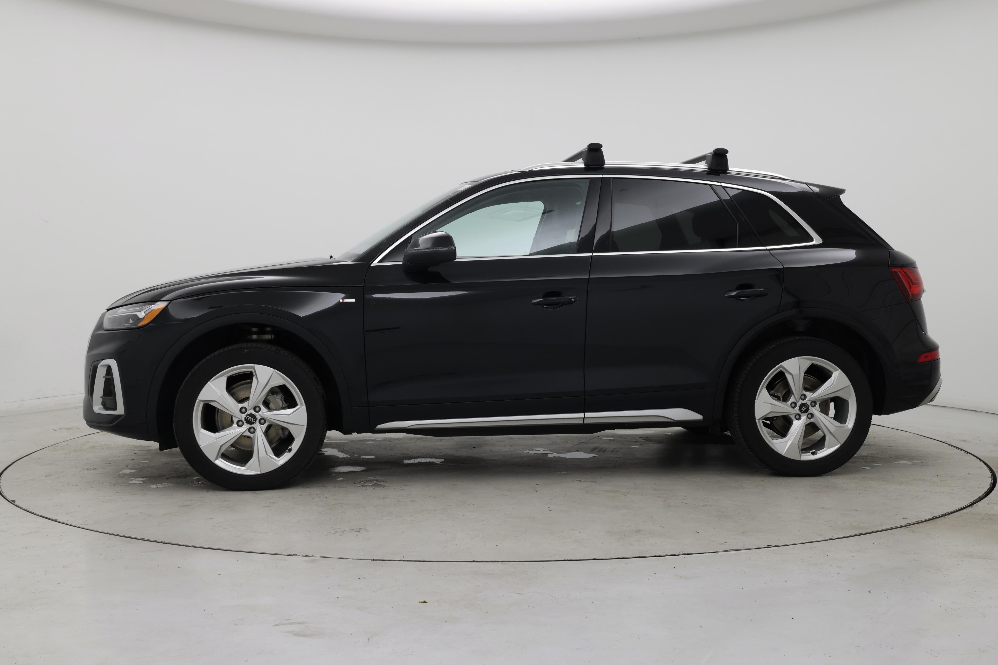 Thumbnail: 2023 Audi Q5 - 3