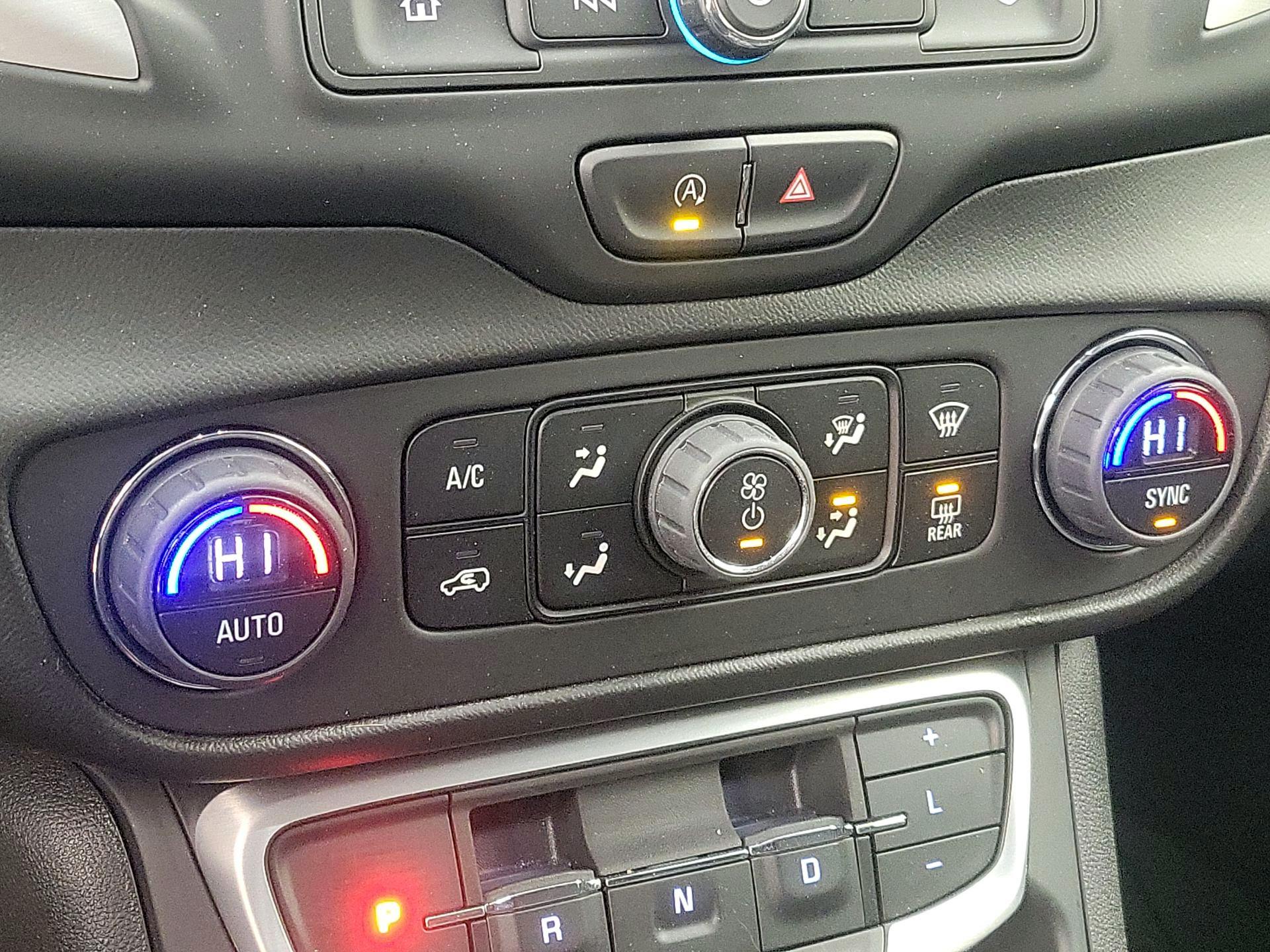 Thumbnail: 2022 GMC Terrain - 16