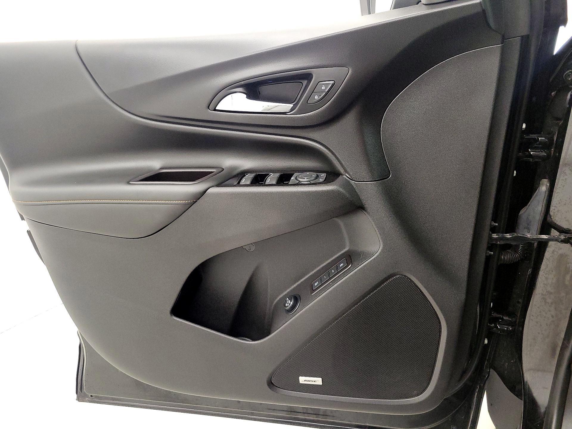 Thumbnail: 2022 Chevrolet Equinox - 12