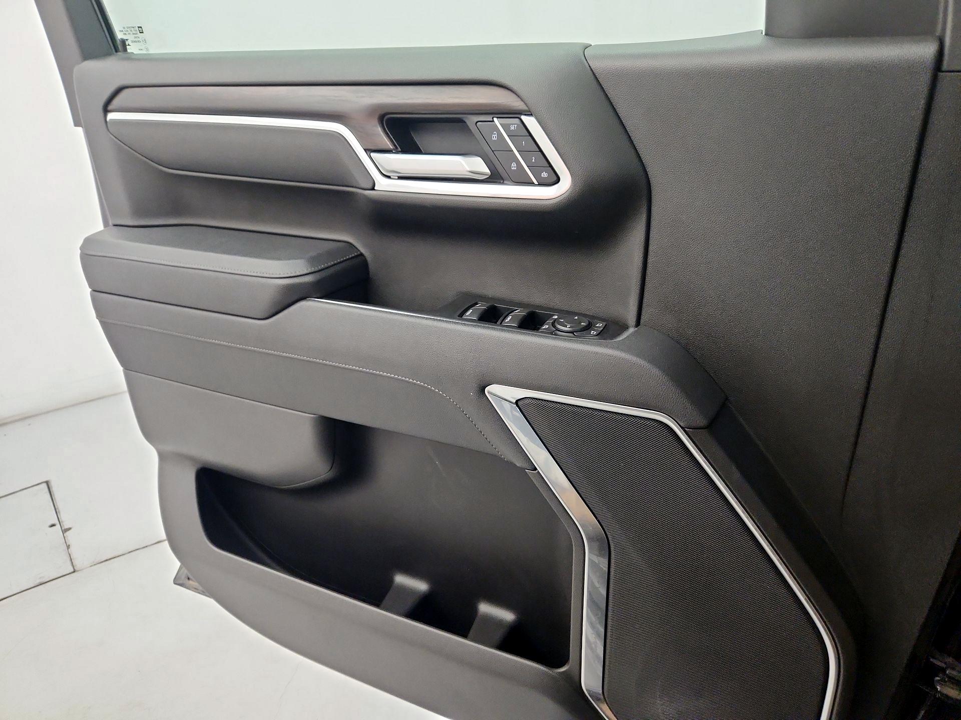 Thumbnail: 2025 GMC Sierra 1500 - 12