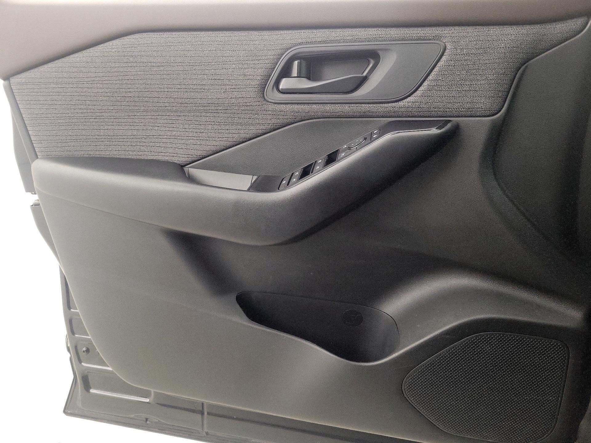 Thumbnail: 2023 Nissan Rogue - 12