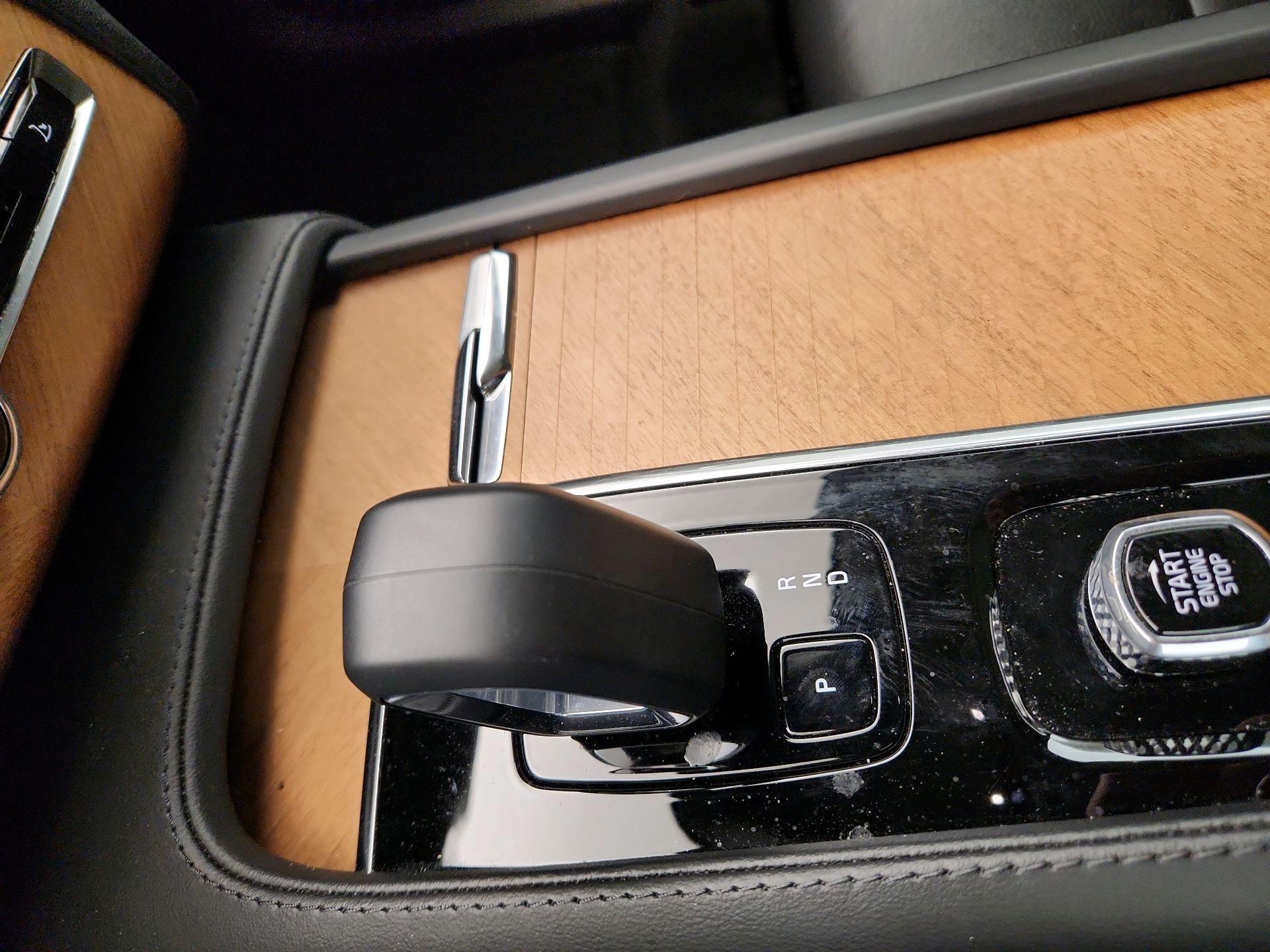 Thumbnail: 2023 Volvo XC90 - 16