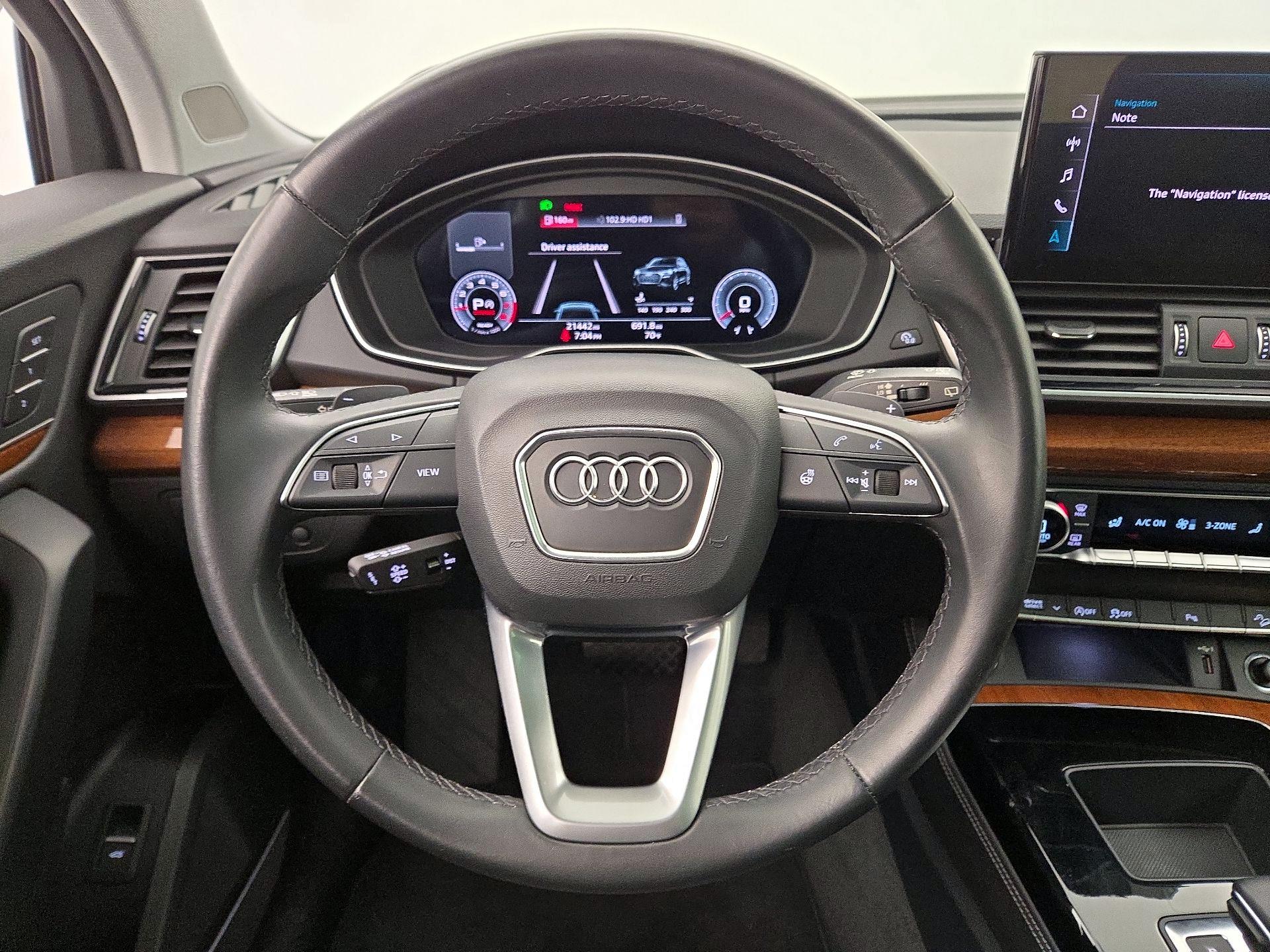 Thumbnail: 2023 Audi Q5 - 10