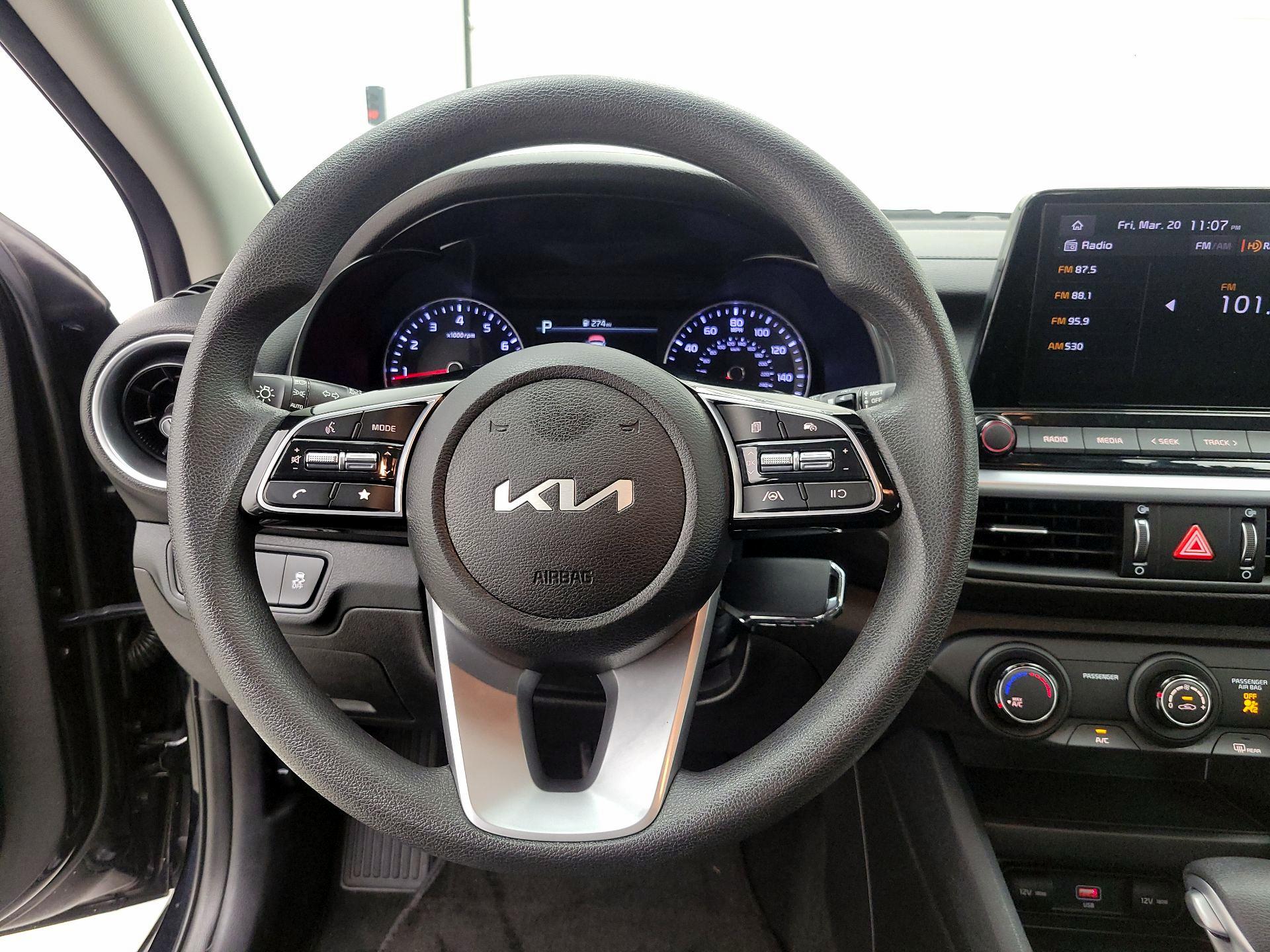 Thumbnail: 2023 Kia Forte - 10