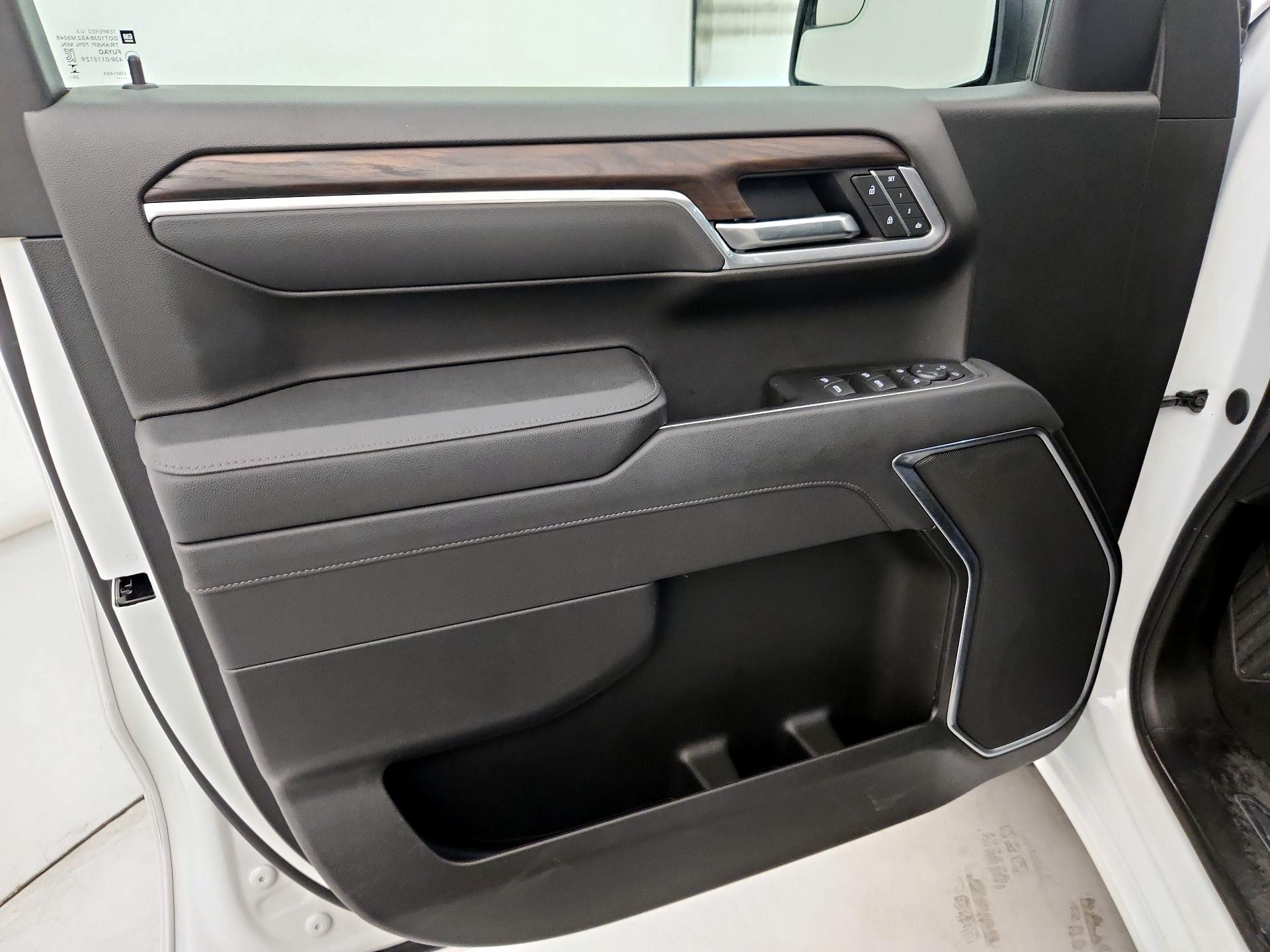 Thumbnail: 2025 GMC Sierra 1500 - 12