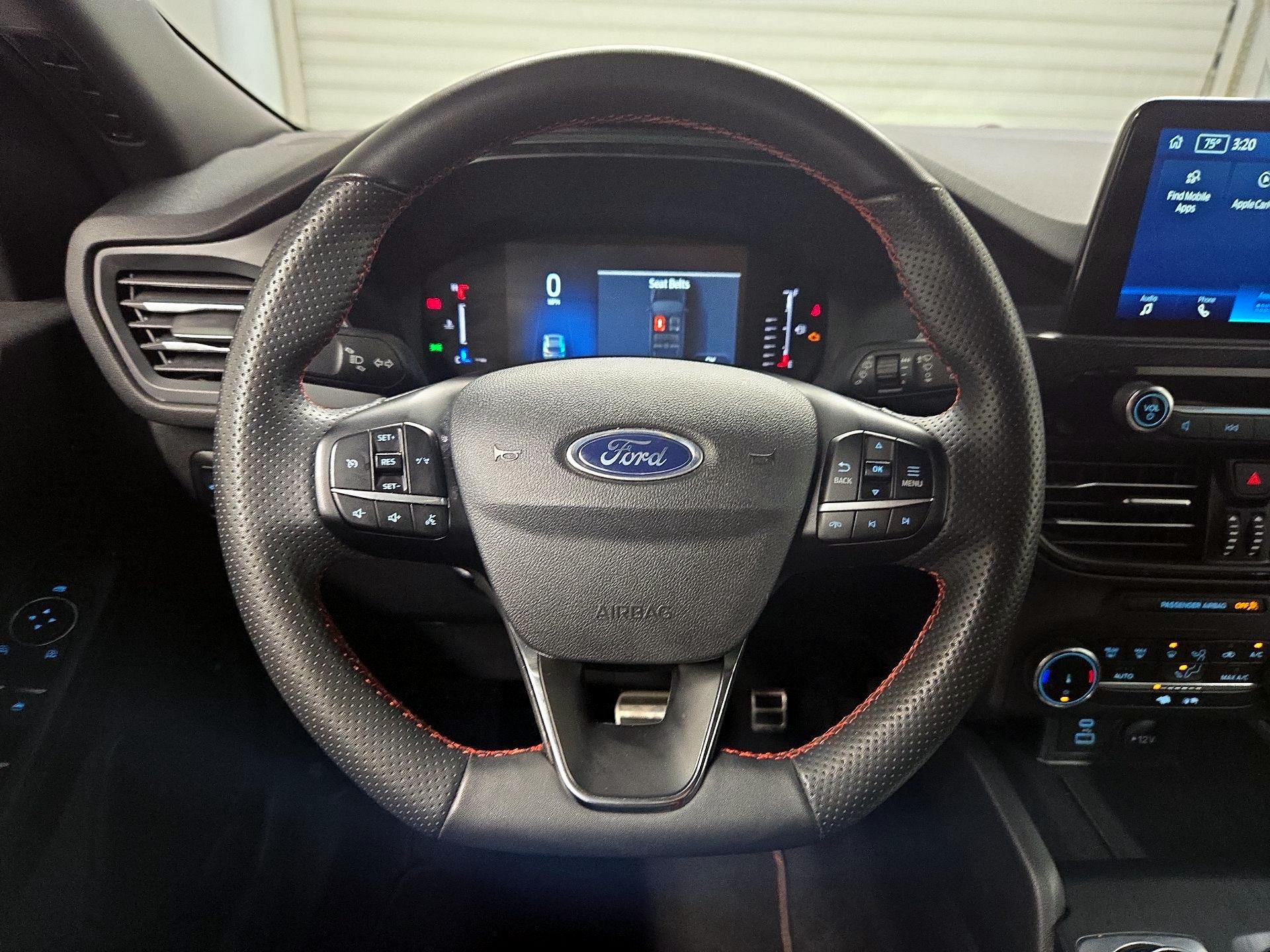 Thumbnail: 2023 Ford Escape - 10