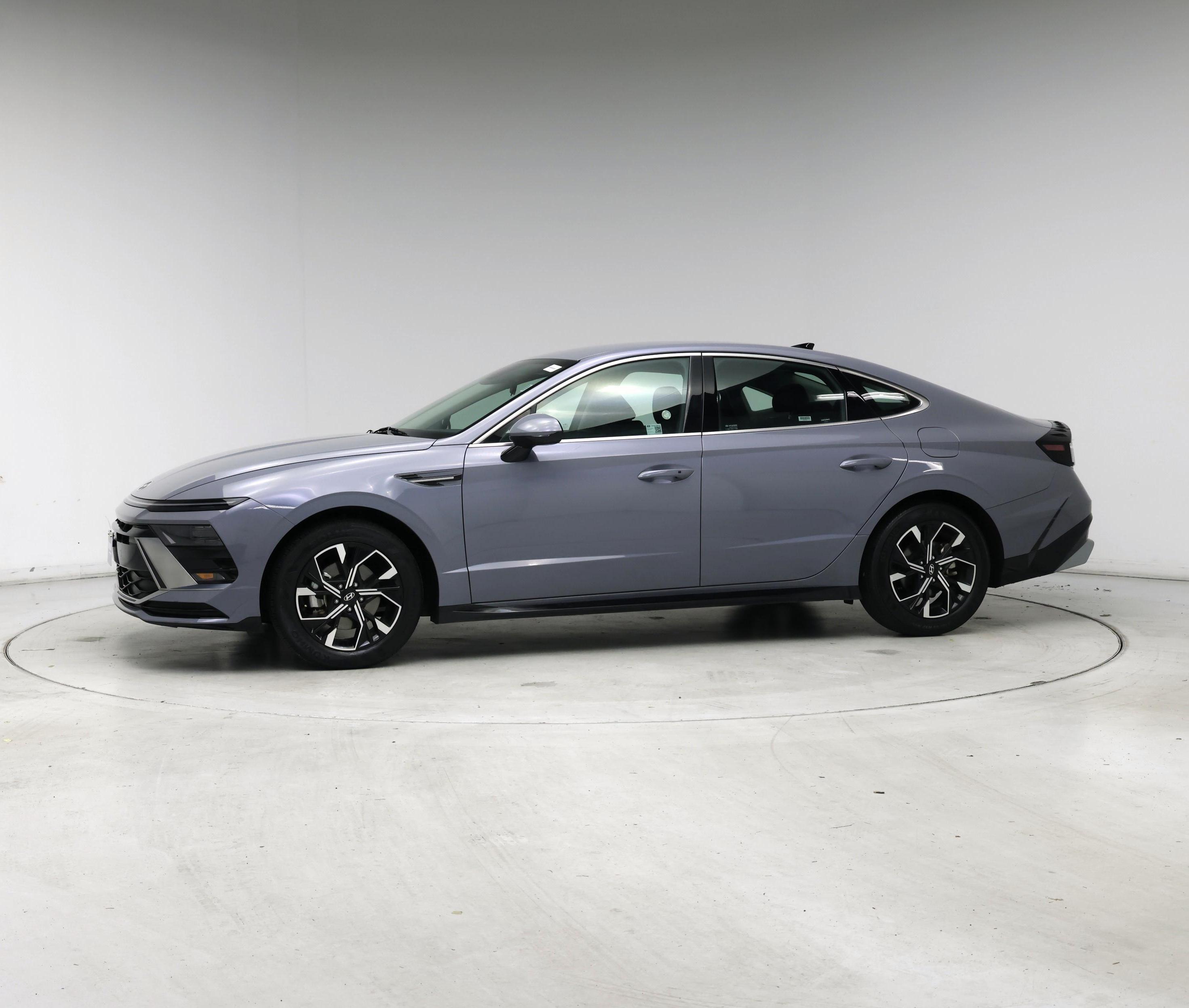Thumbnail: 2025 Hyundai Sonata - 3