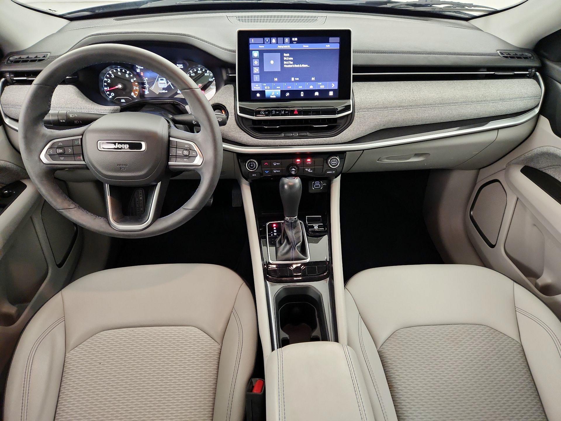 Thumbnail: 2022 Jeep Compass - 9