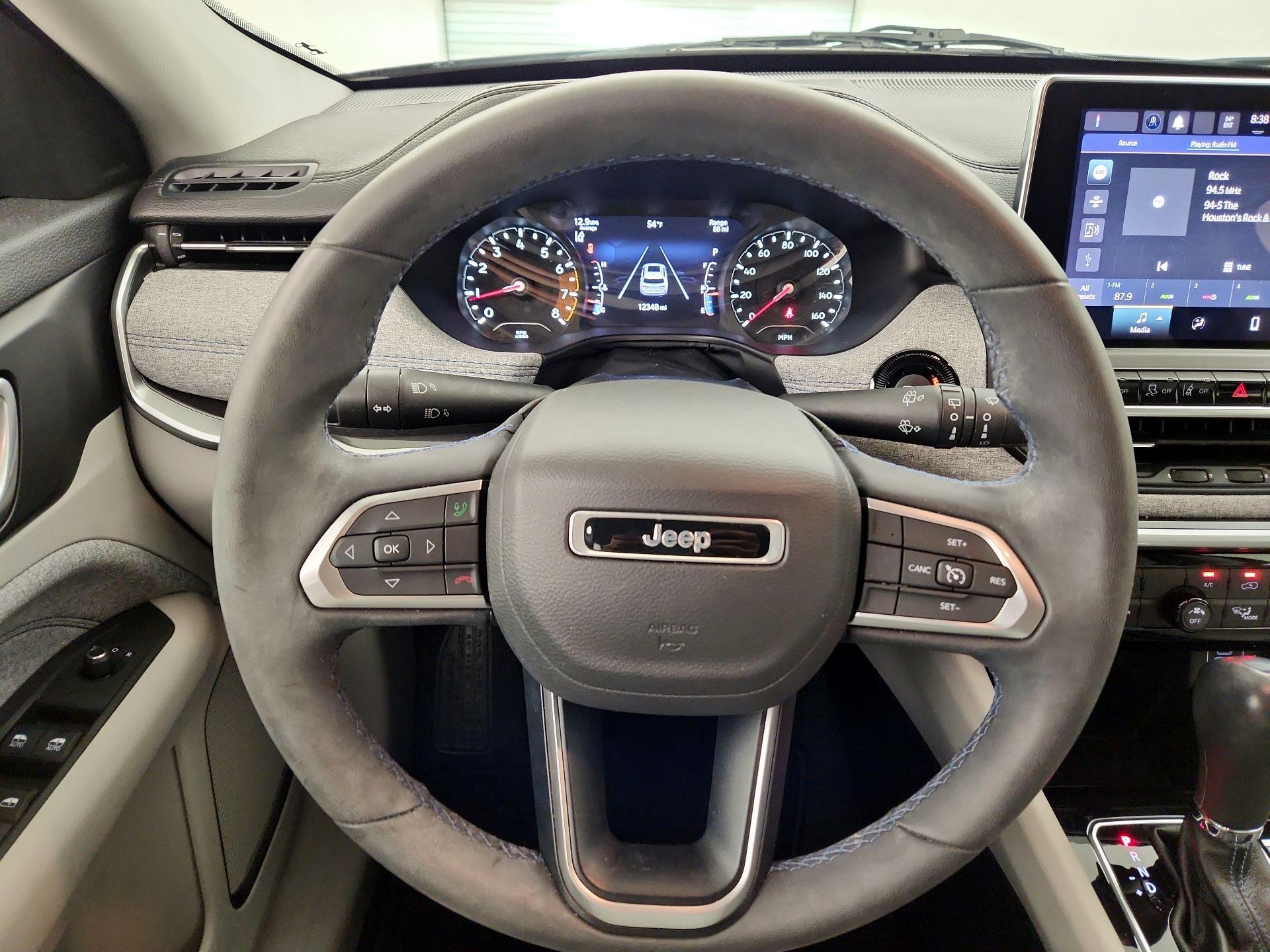 Thumbnail: 2022 Jeep Compass - 10