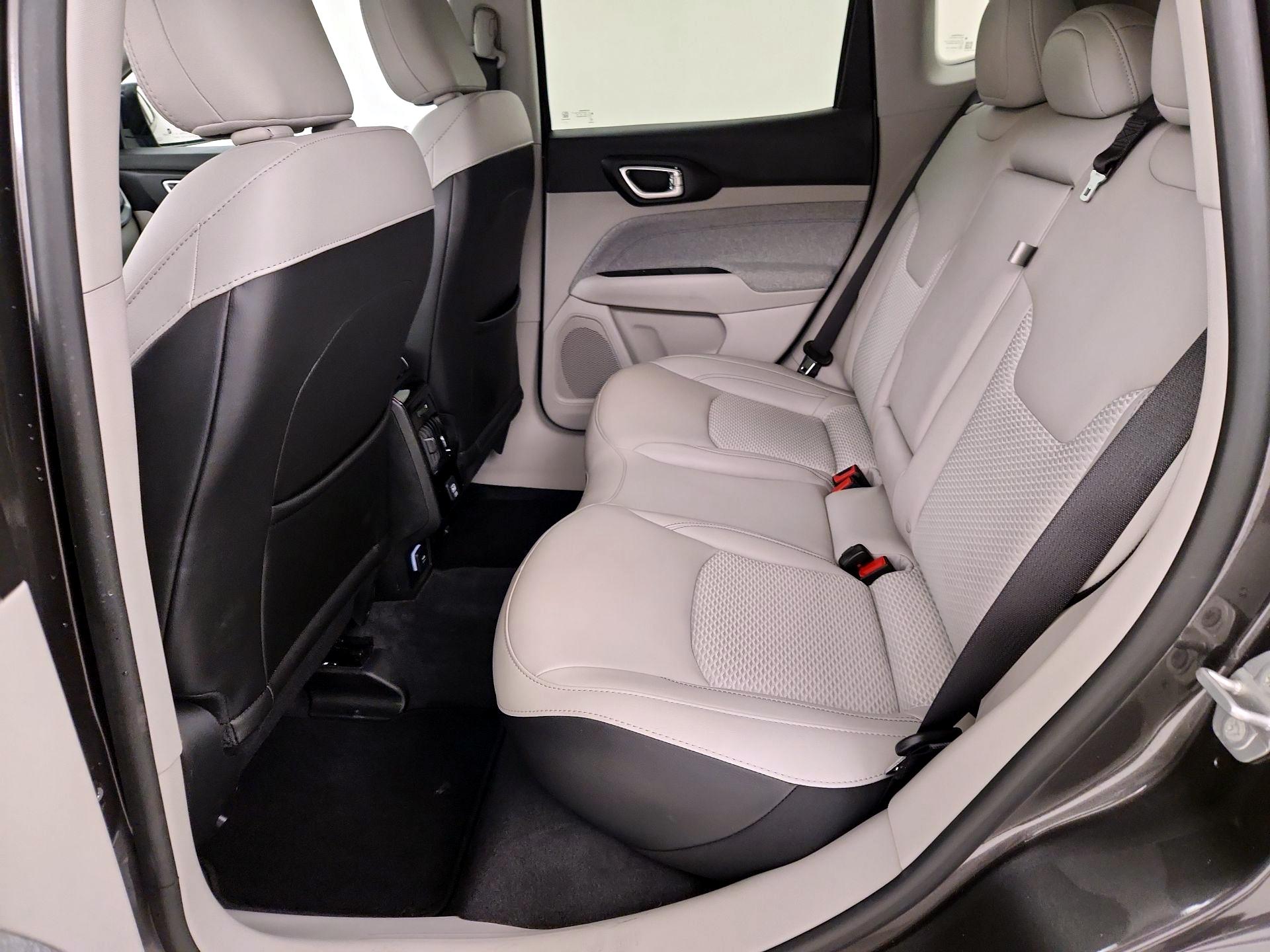 Thumbnail: 2022 Jeep Compass - 19