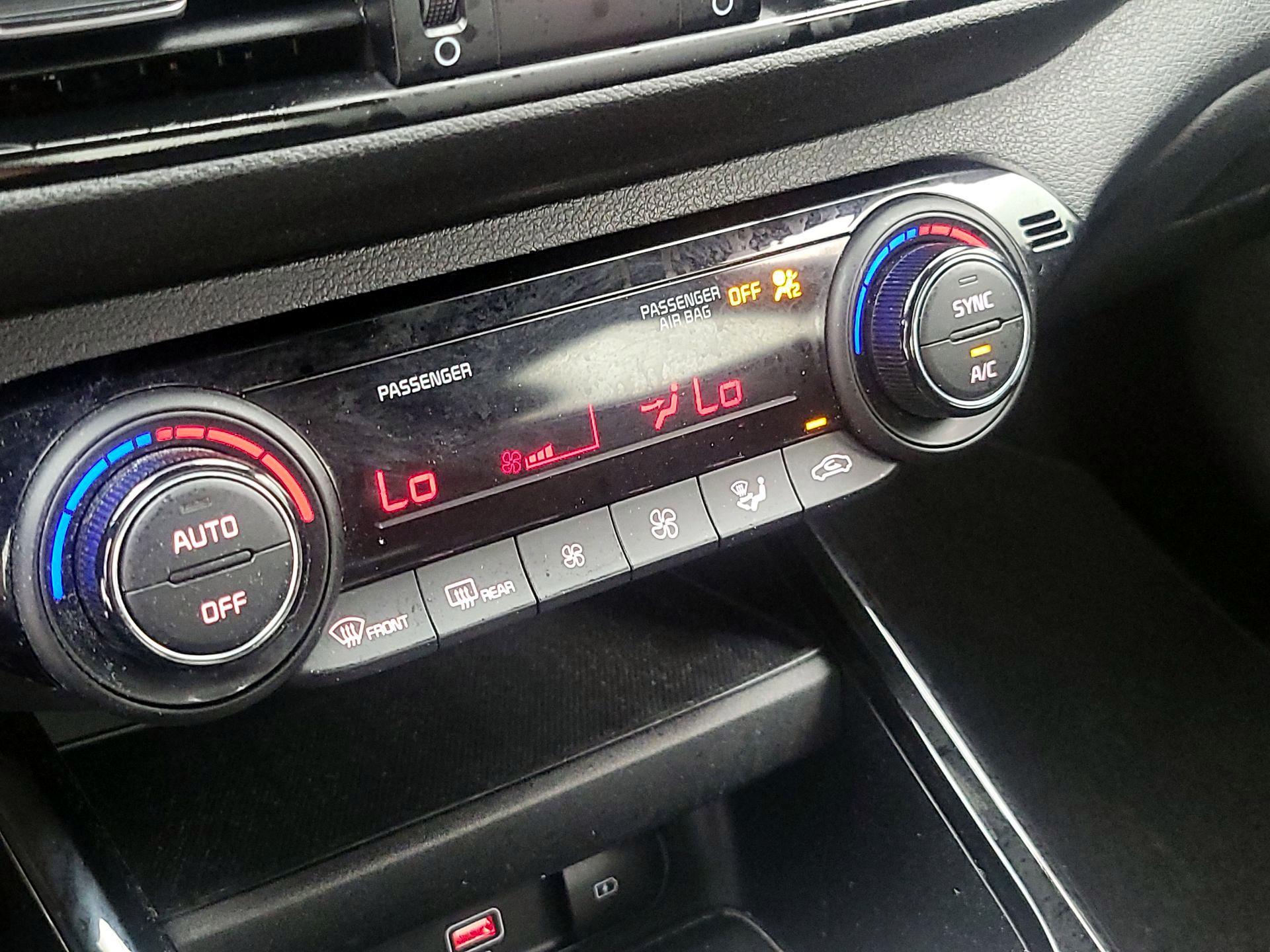 Thumbnail: 2023 Kia Forte - 17