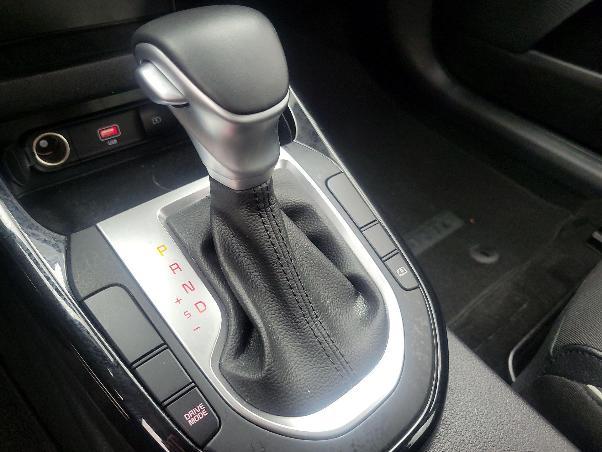 Thumbnail: 2023 Kia Forte - 18