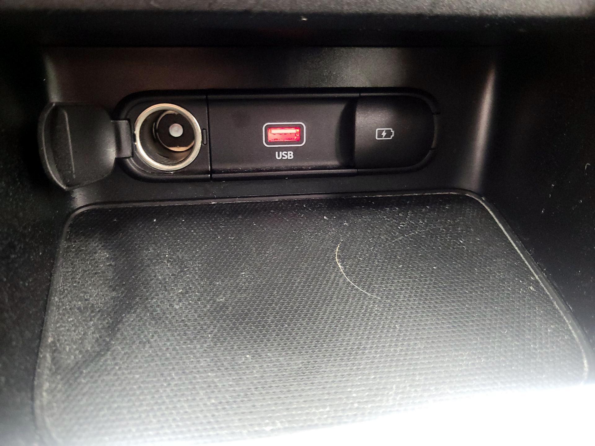 Thumbnail: 2023 Kia Forte - 19