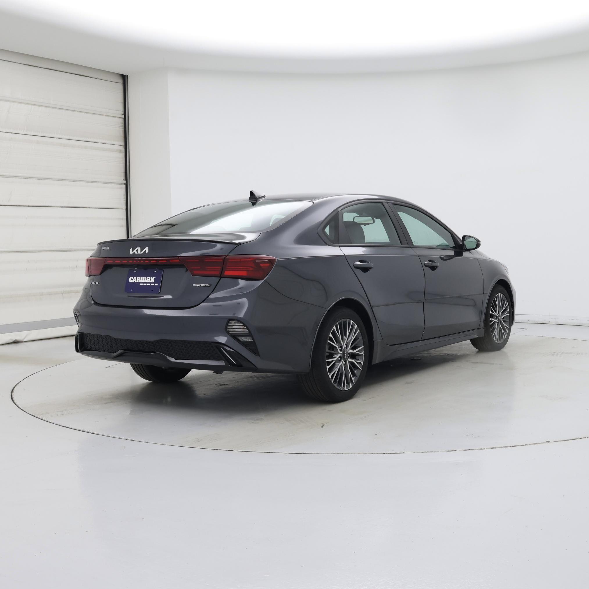 Thumbnail: 2023 Kia Forte - 8