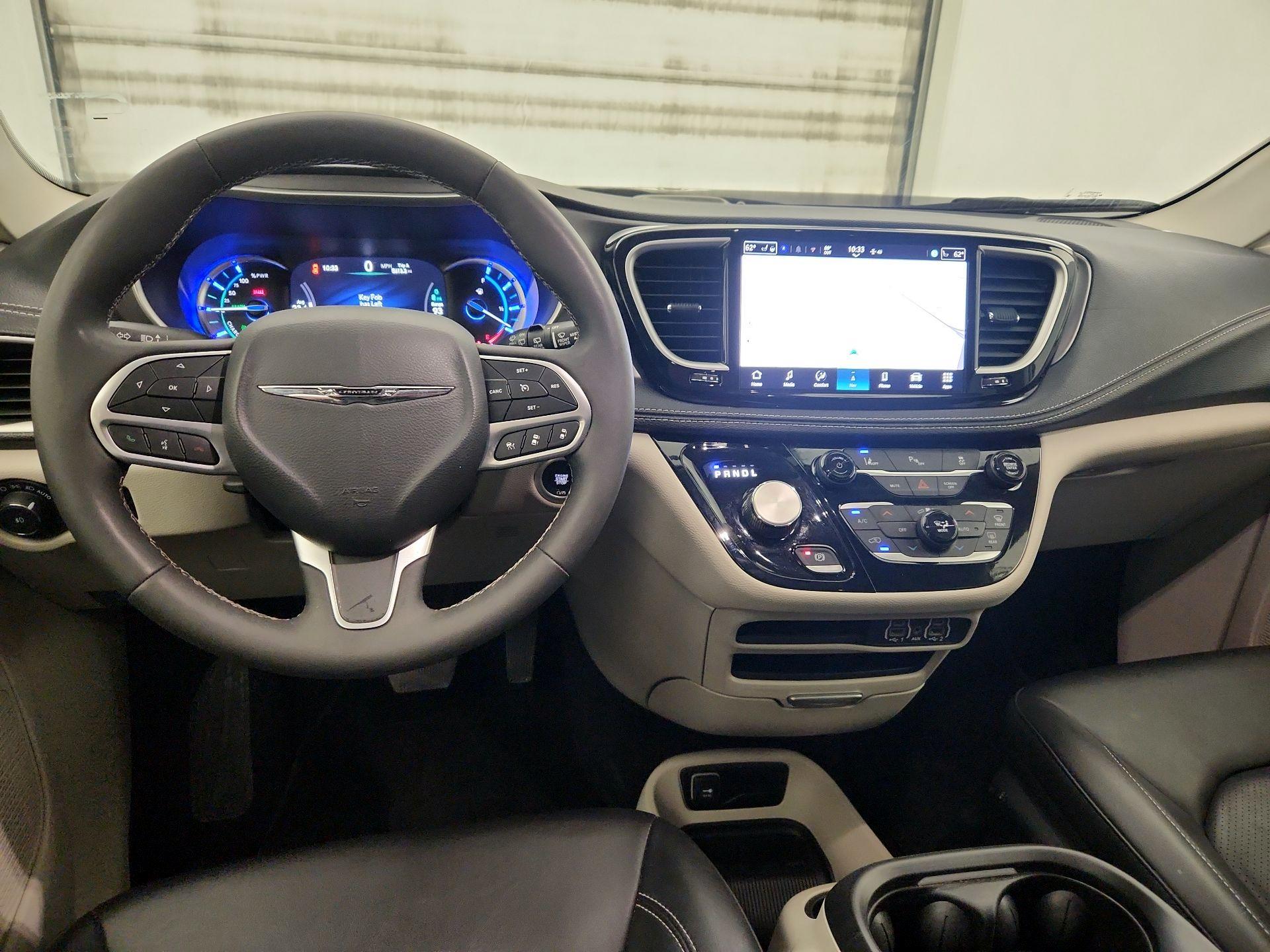 Thumbnail: 2024 Chrysler Pacifica - 9