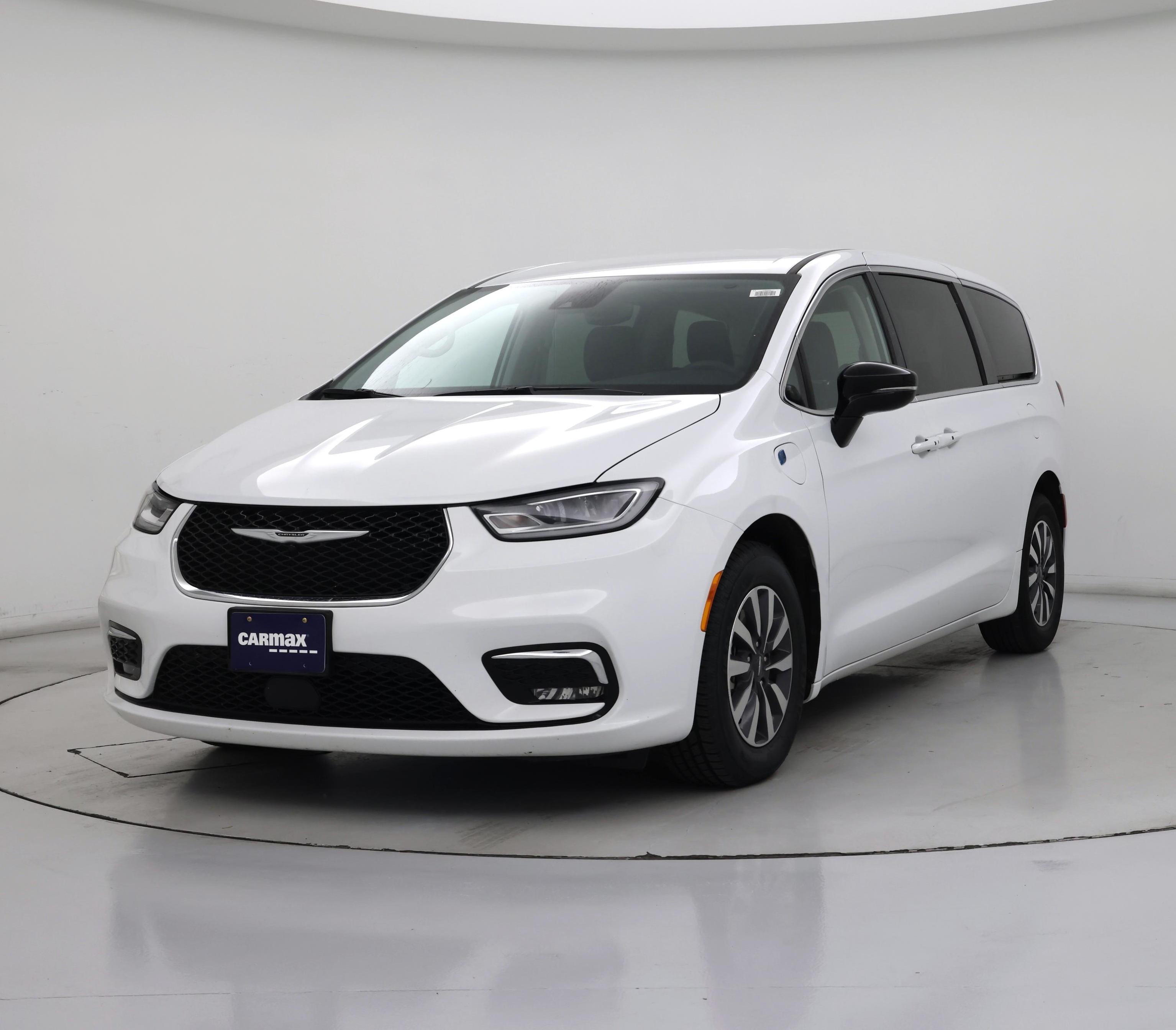 Thumbnail: 2024 Chrysler Pacifica - 4