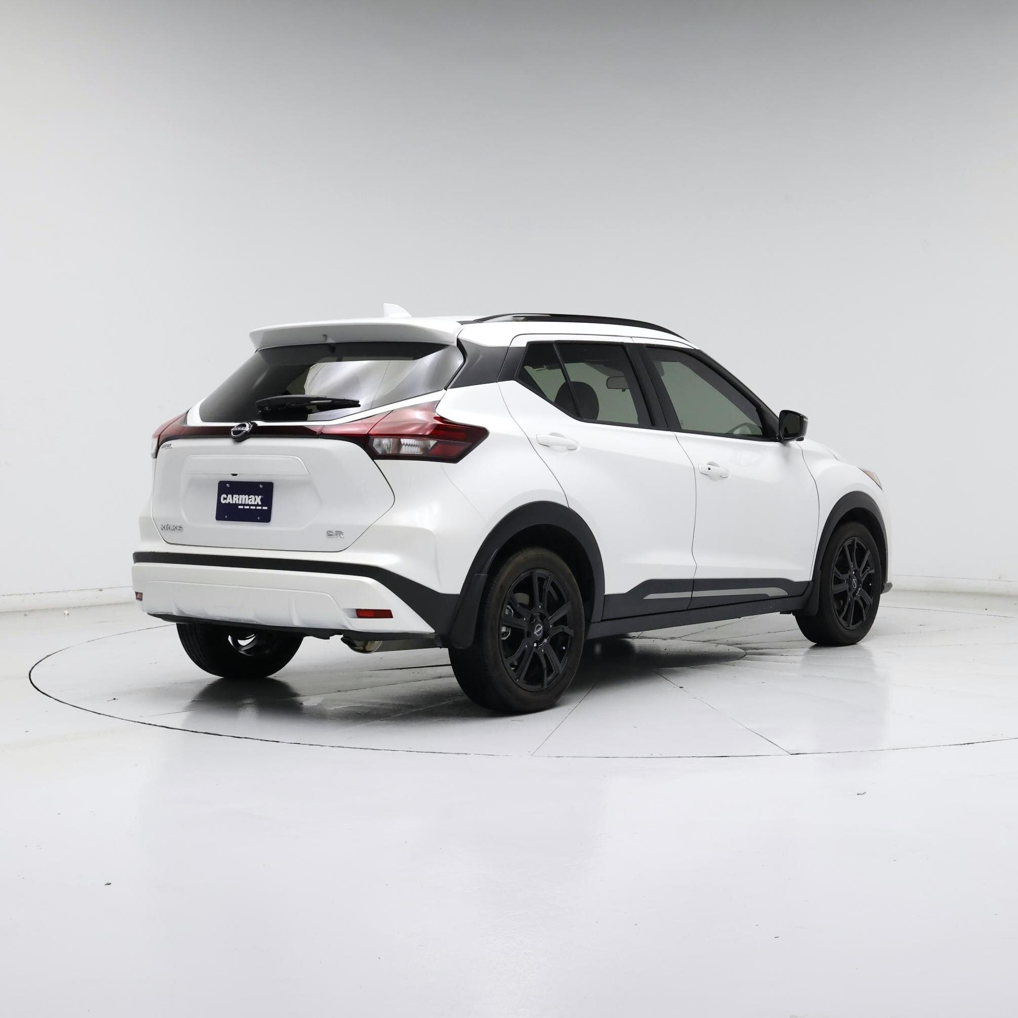 Thumbnail: 2023 Nissan Kicks - 8