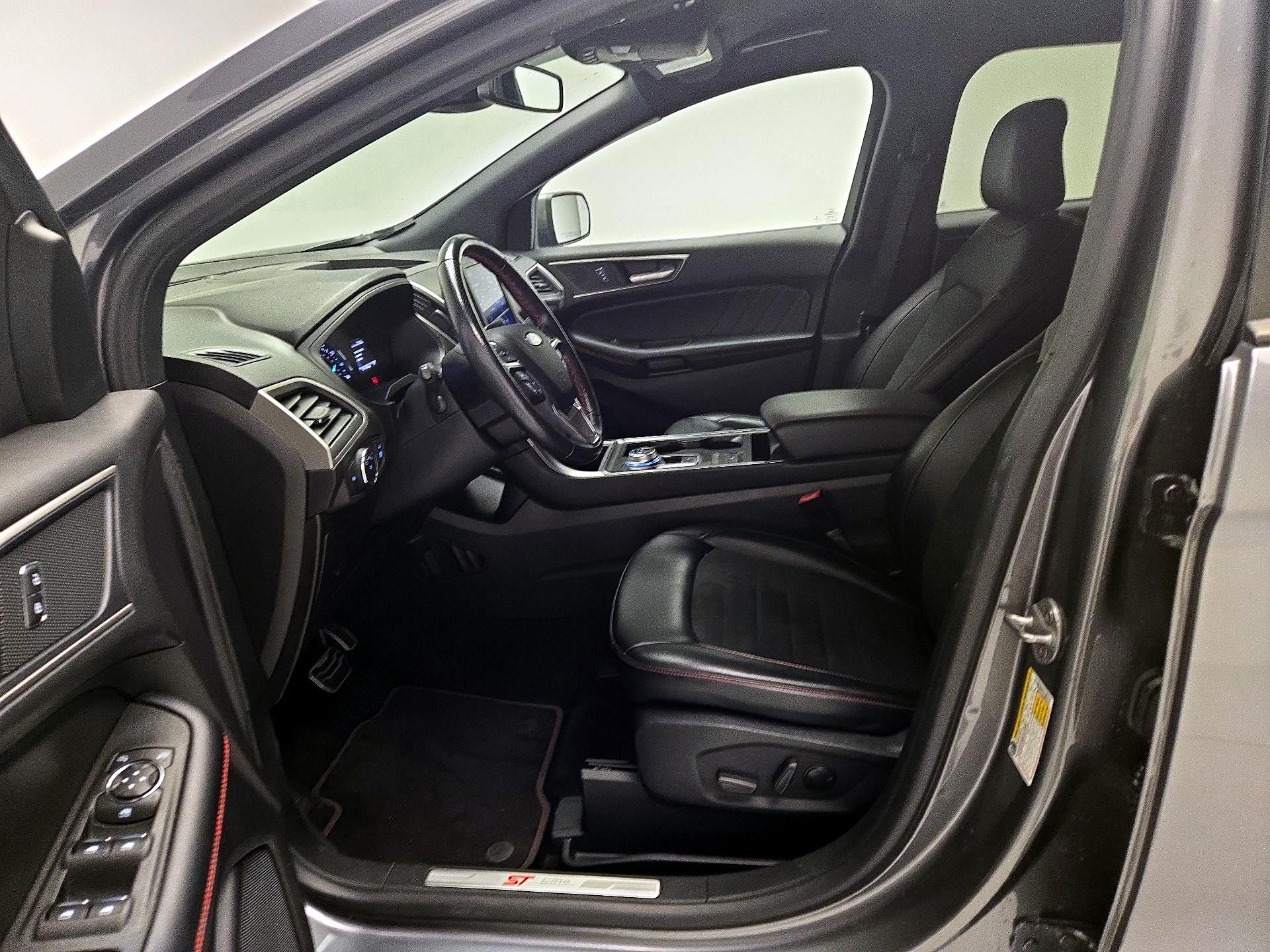 Thumbnail: 2022 Ford Edge - 11