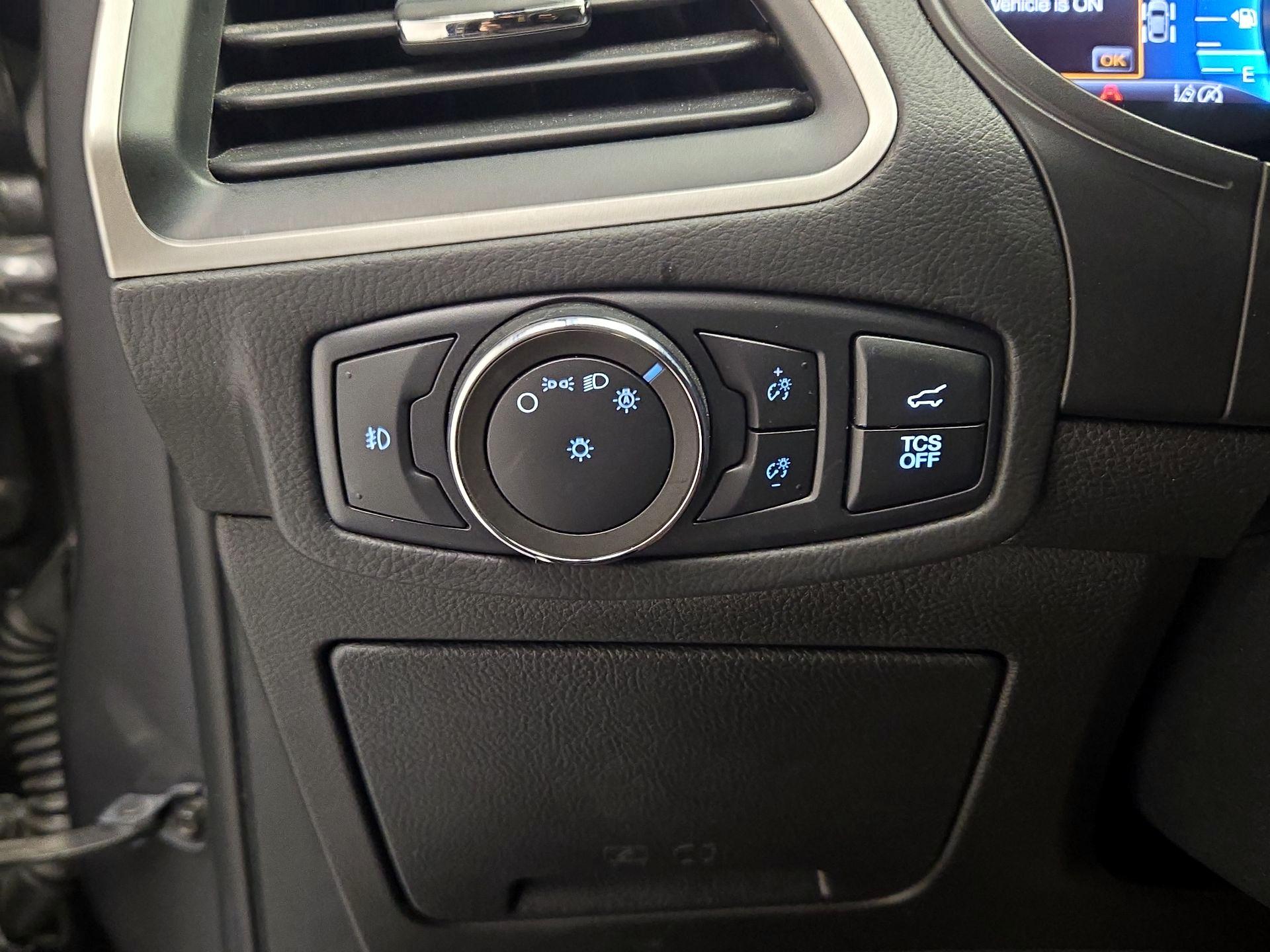 Thumbnail: 2022 Ford Edge - 13