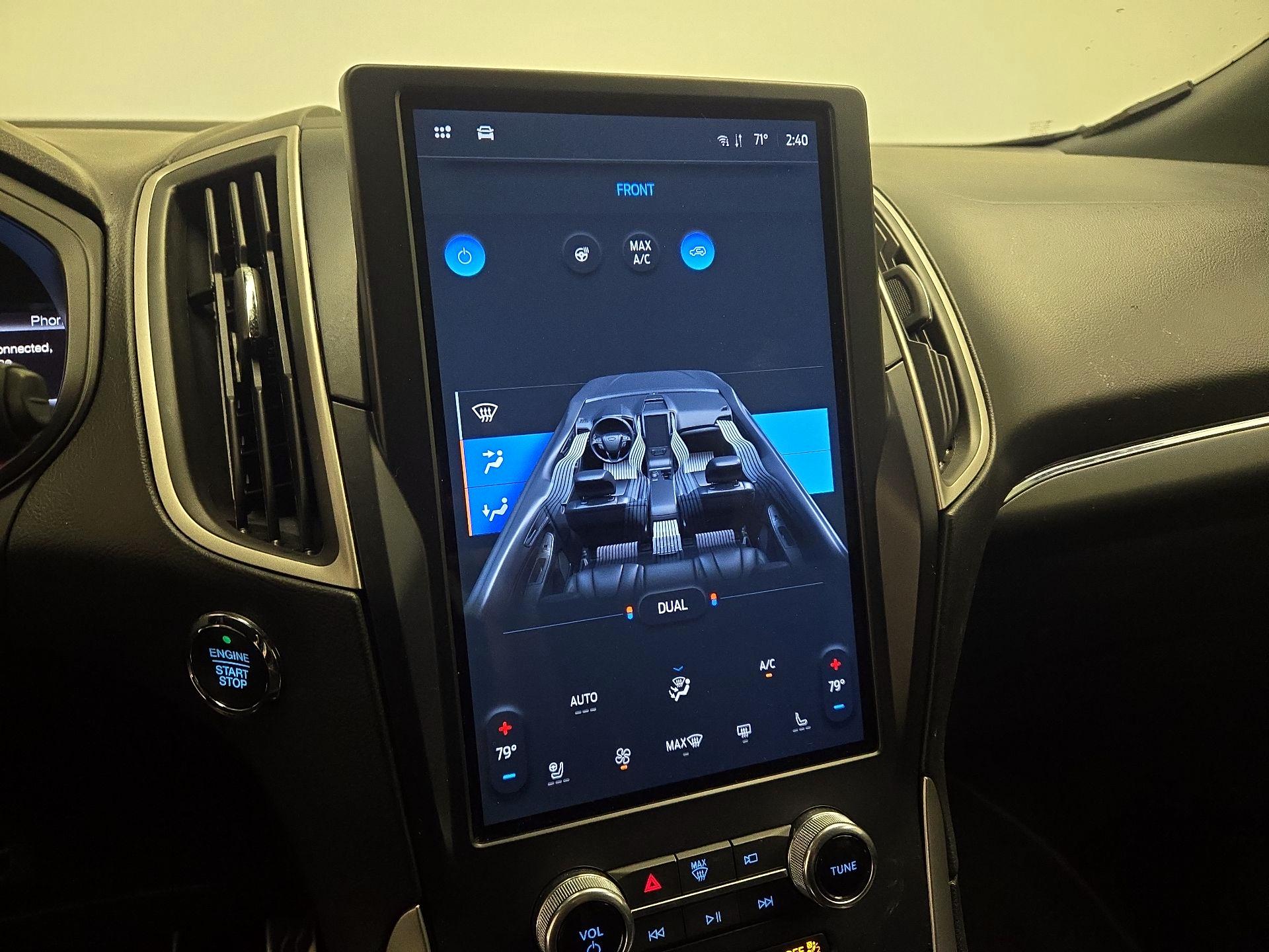 Thumbnail: 2022 Ford Edge - 17