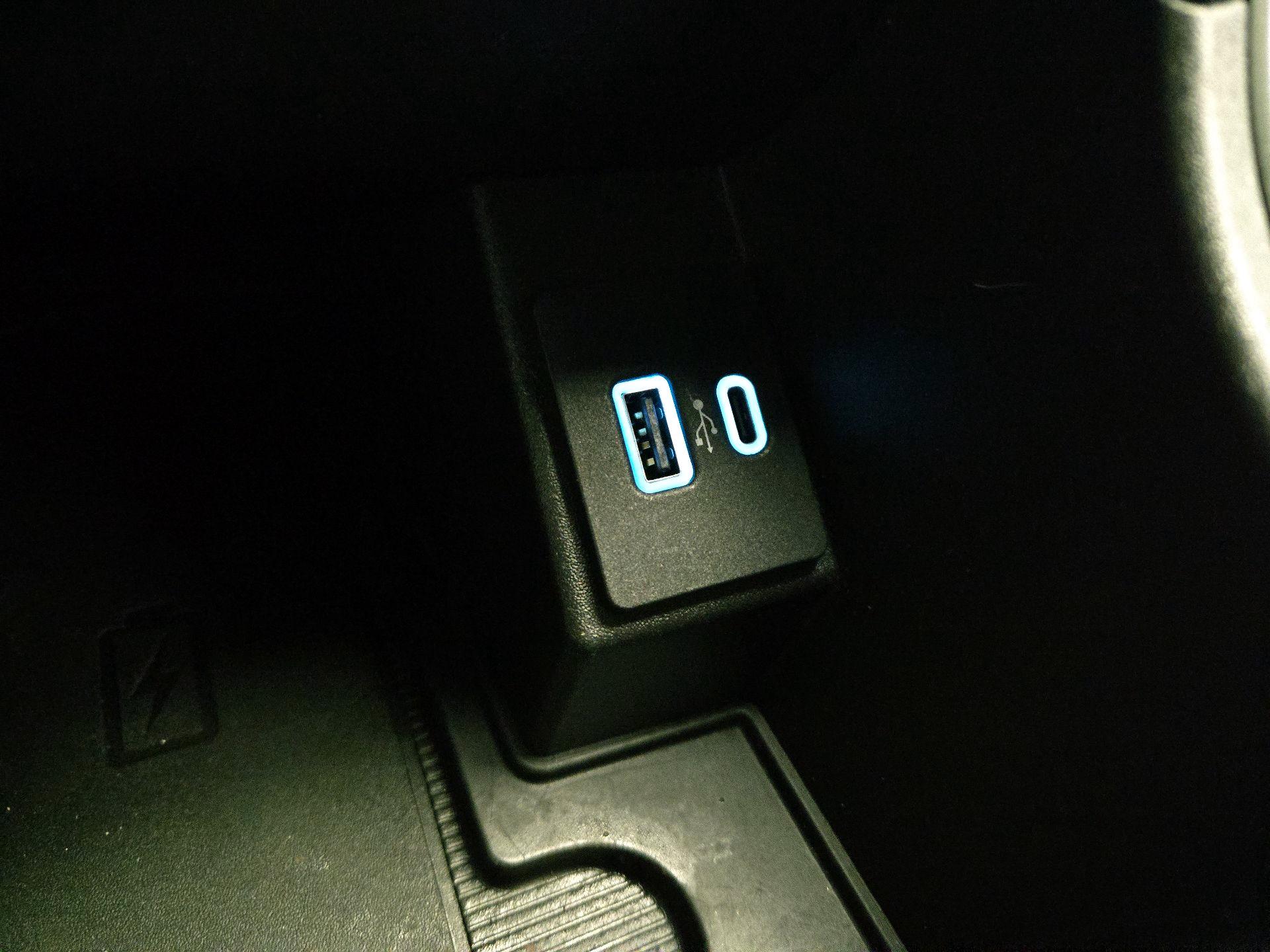 Thumbnail: 2022 Ford Edge - 19