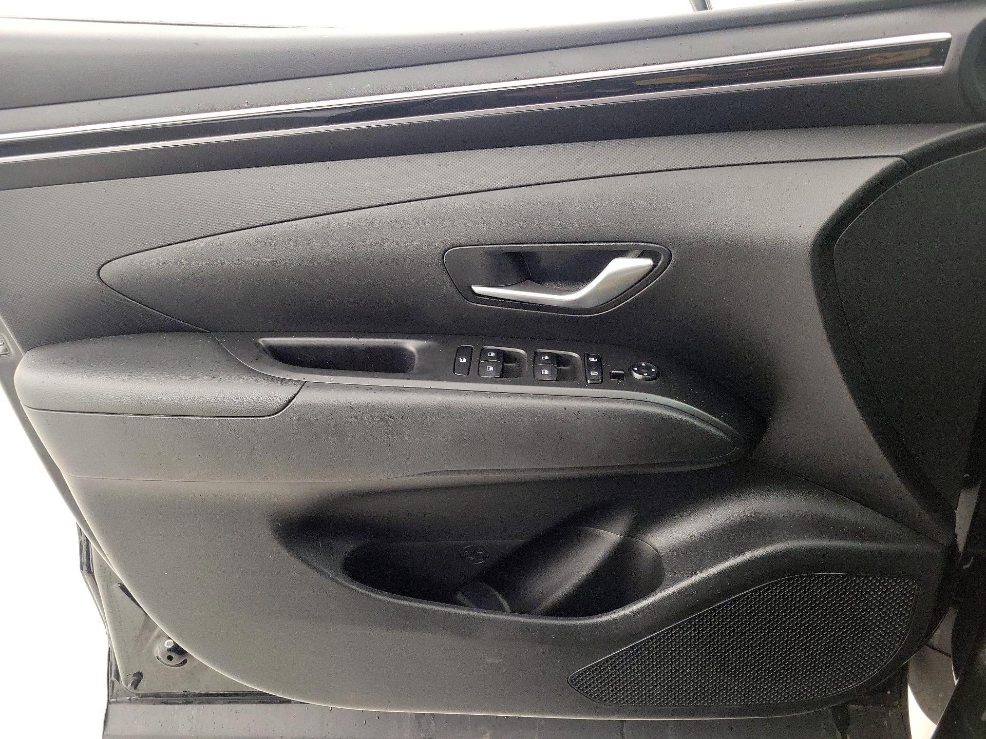 Thumbnail: 2023 Hyundai Santa Cruz - 12