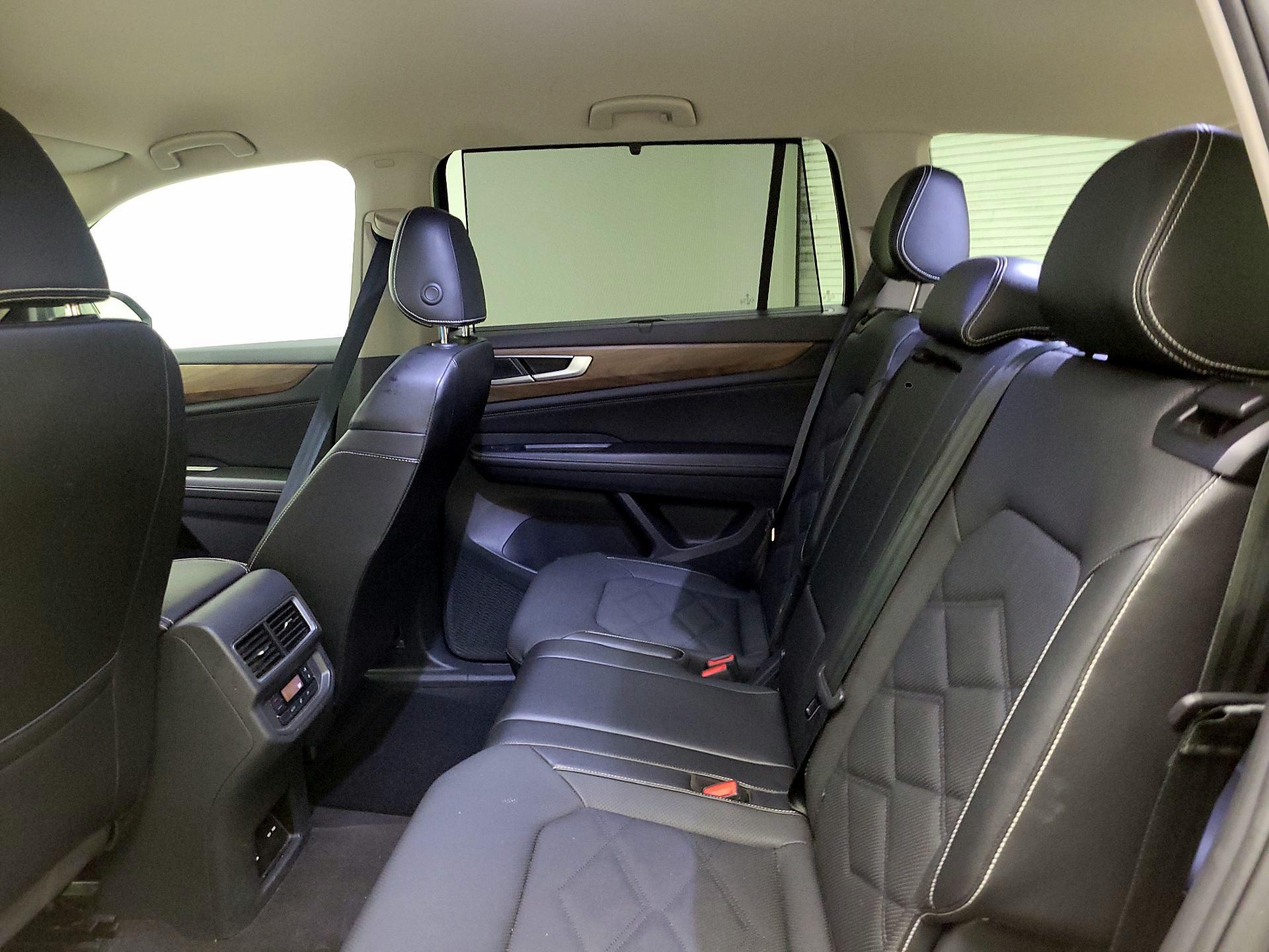 Thumbnail: 2024 Volkswagen Atlas - 19
