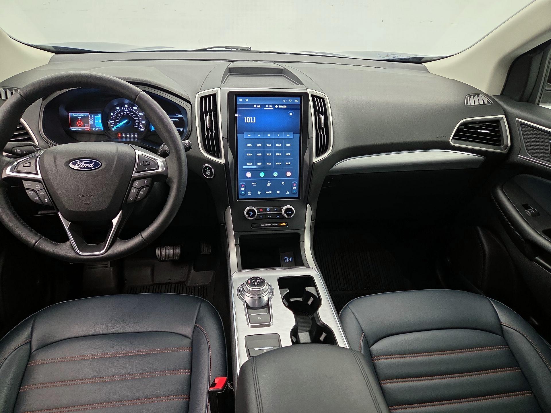 Thumbnail: 2022 Ford Edge - 9