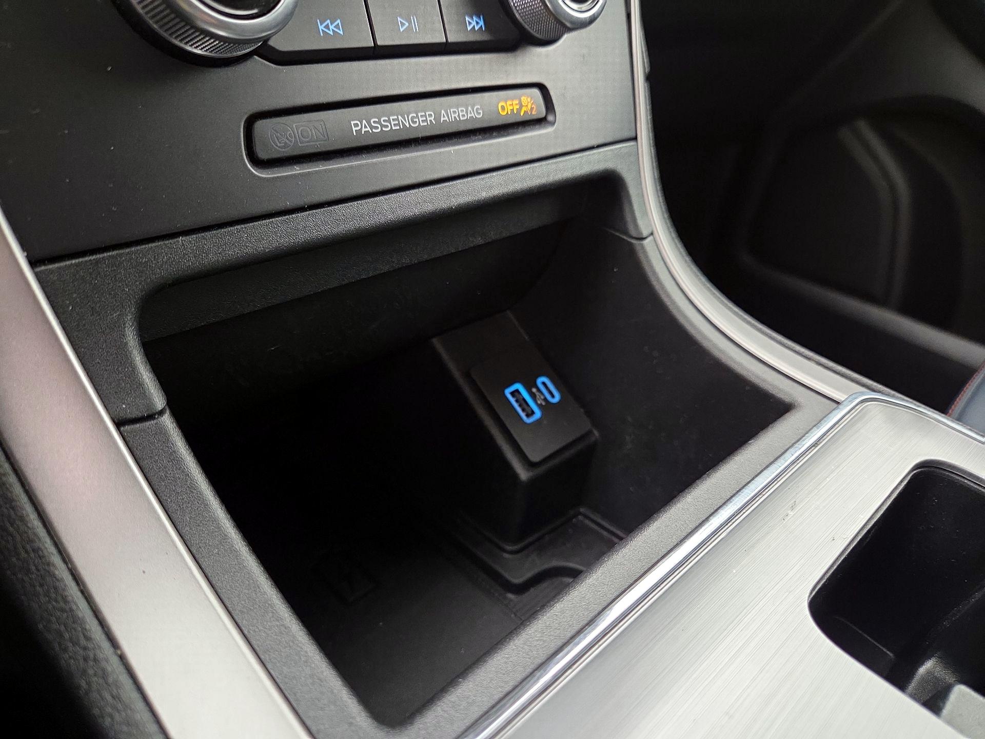 Thumbnail: 2022 Ford Edge - 18