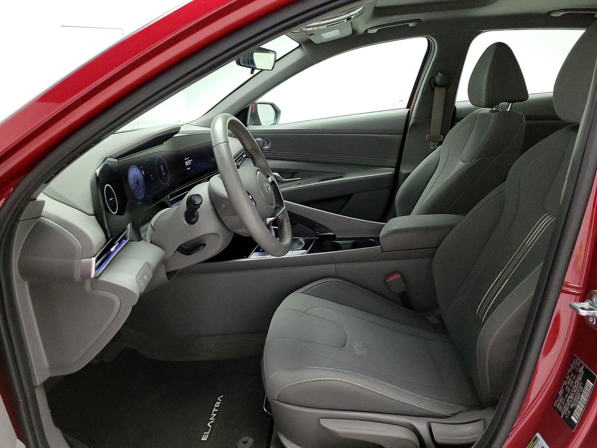 Thumbnail: 2025 Hyundai Elantra - 11