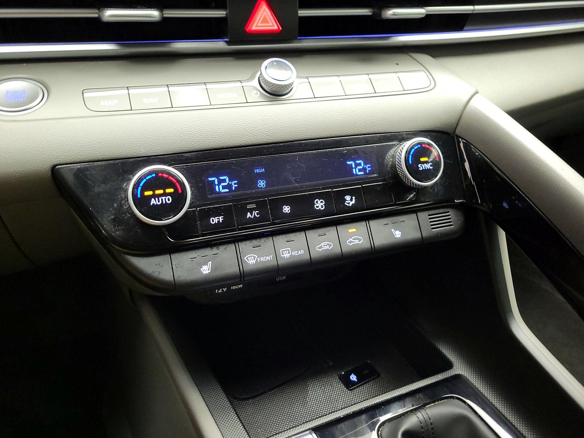 Thumbnail: 2025 Hyundai Elantra - 16