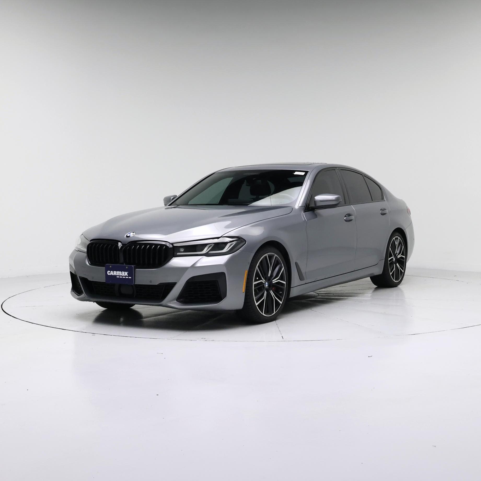 Thumbnail: 2023 BMW 5 Series - 4